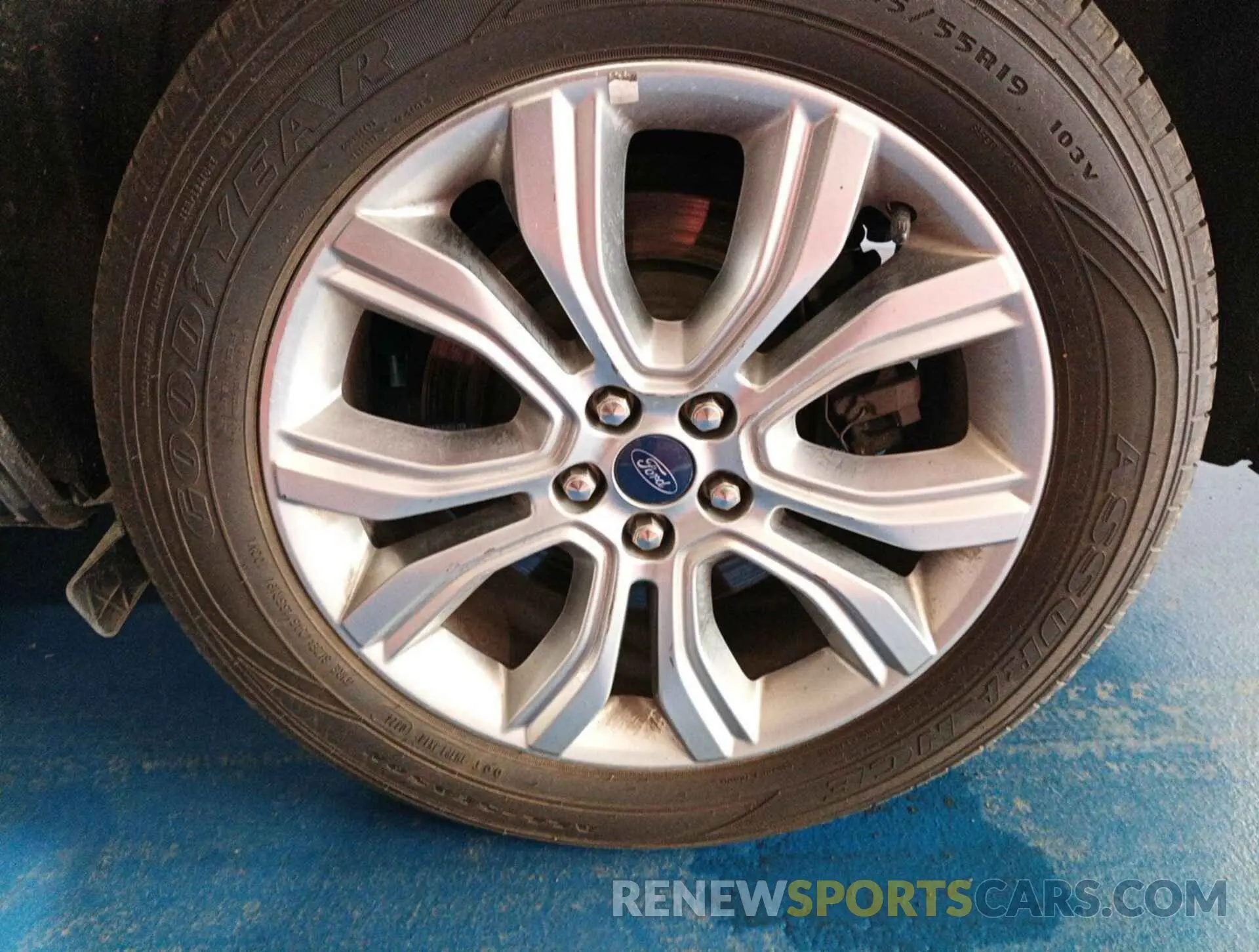 19 Photograph of a damaged car 2FMPK4K93NBA81363 FORD EDGE 2022