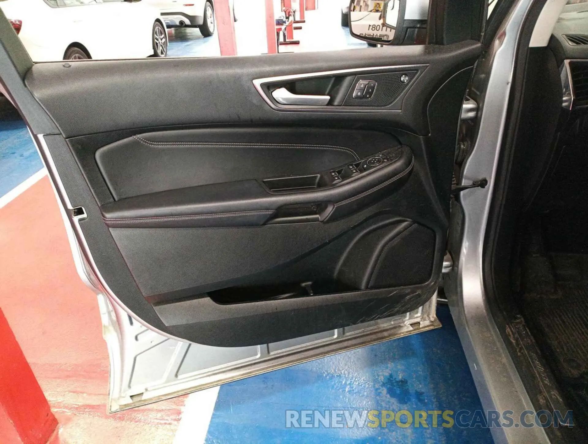 3 Photograph of a damaged car 2FMPK4K93NBA81363 FORD EDGE 2022