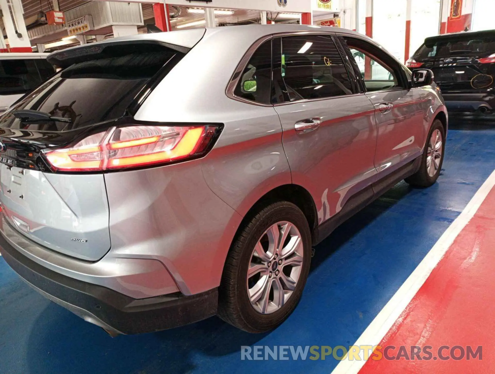 5 Photograph of a damaged car 2FMPK4K93NBA81363 FORD EDGE 2022