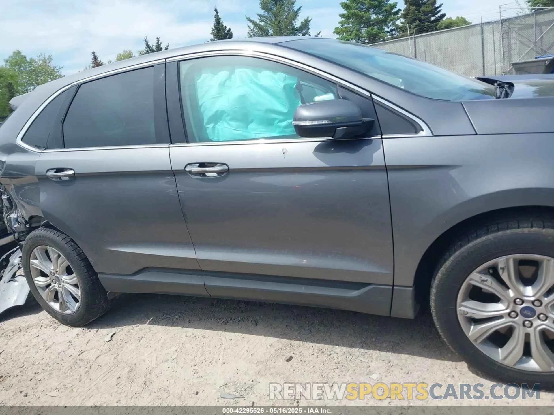 13 Photograph of a damaged car 2FMPK4K94NBB07047 FORD EDGE 2022