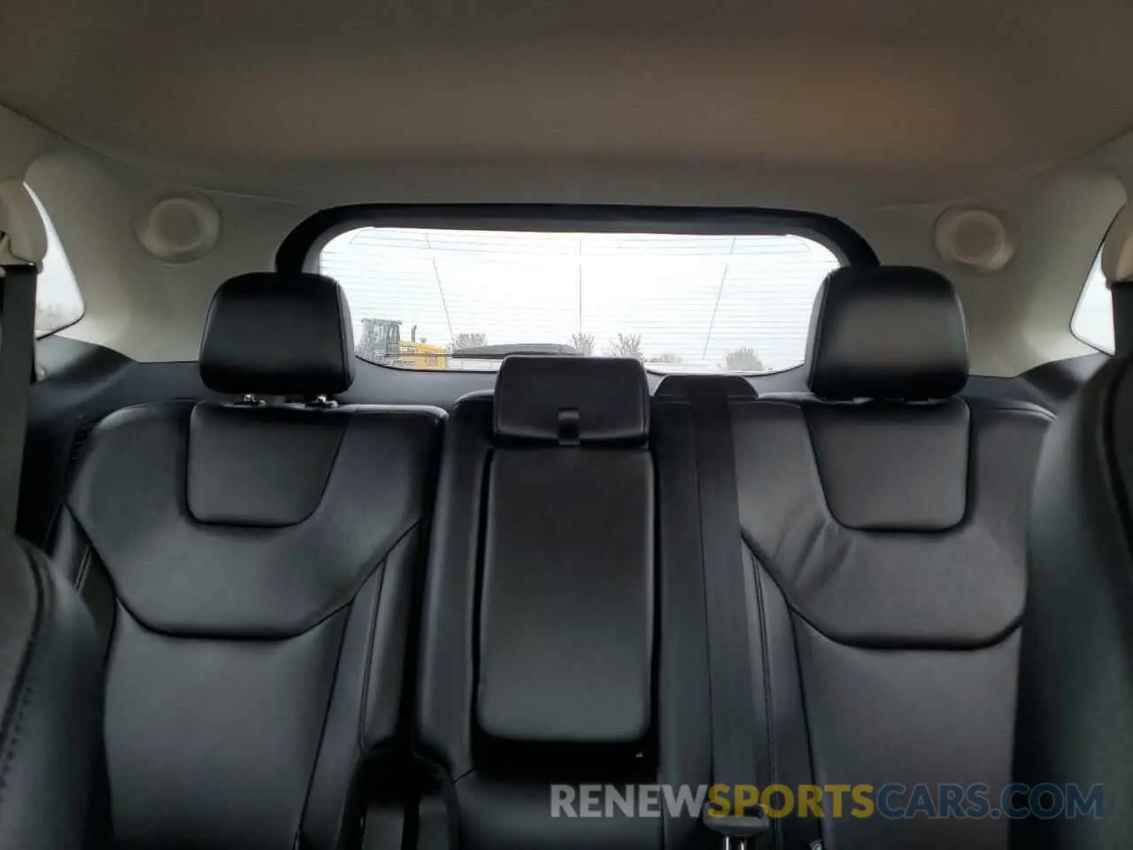 10 Photograph of a damaged car 2FMPK4K95NBA15140 FORD EDGE 2022