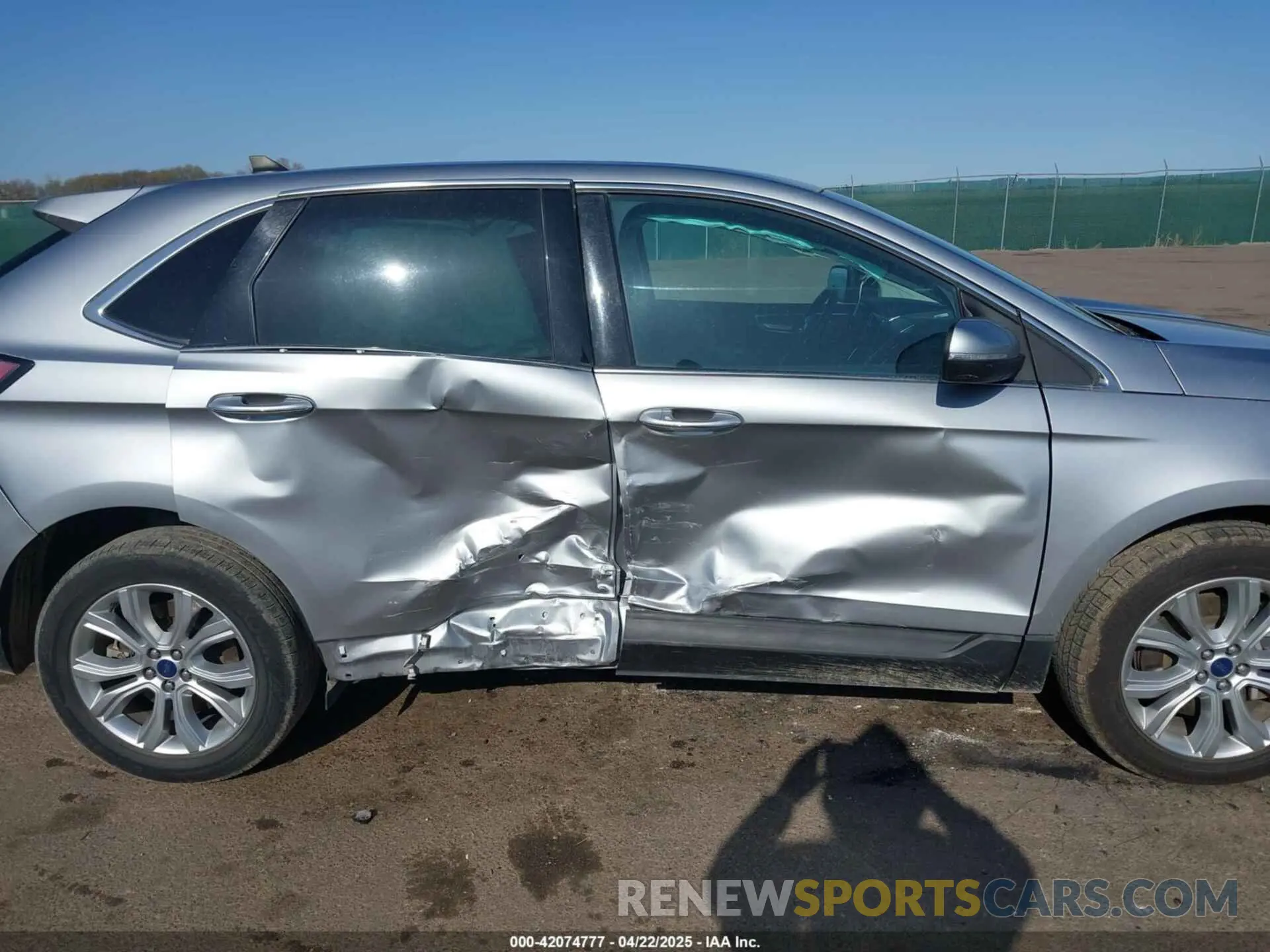 13 Фотография поврежденного автомобиля 2FMPK4K95NBA33637 FORD EDGE 2022