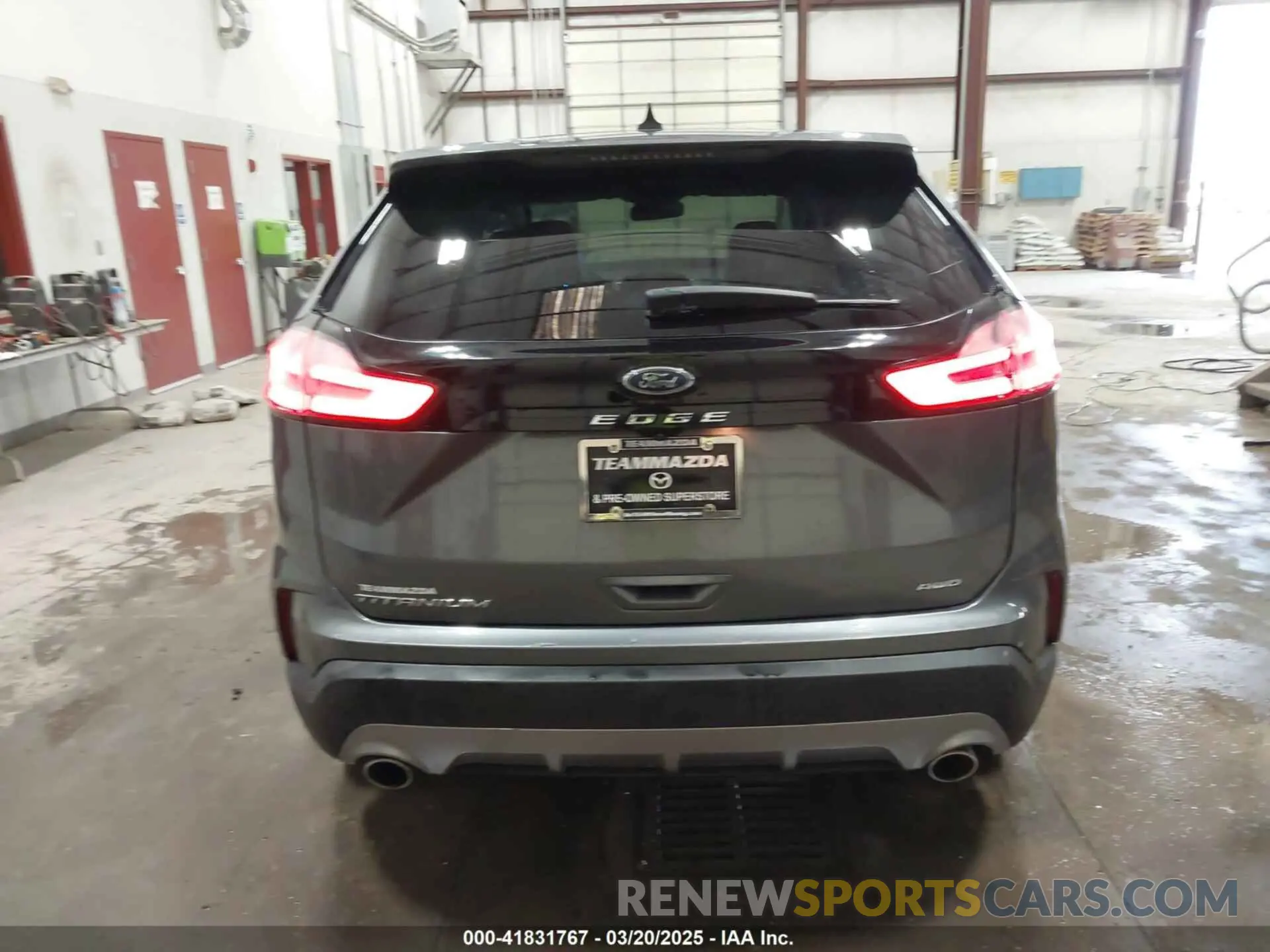 16 Photograph of a damaged car 2FMPK4K95NBA37672 FORD EDGE 2022
