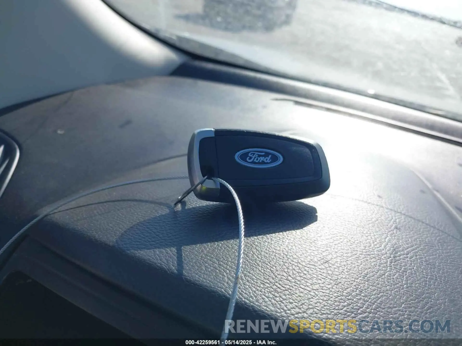 11 Photograph of a damaged car 2FMPK4K95NBA53113 FORD EDGE 2022