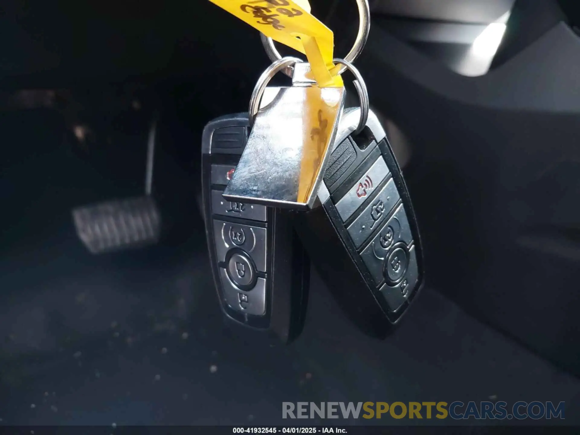 11 Фотография поврежденного автомобиля 2FMPK4K95NBB06151 FORD EDGE 2022