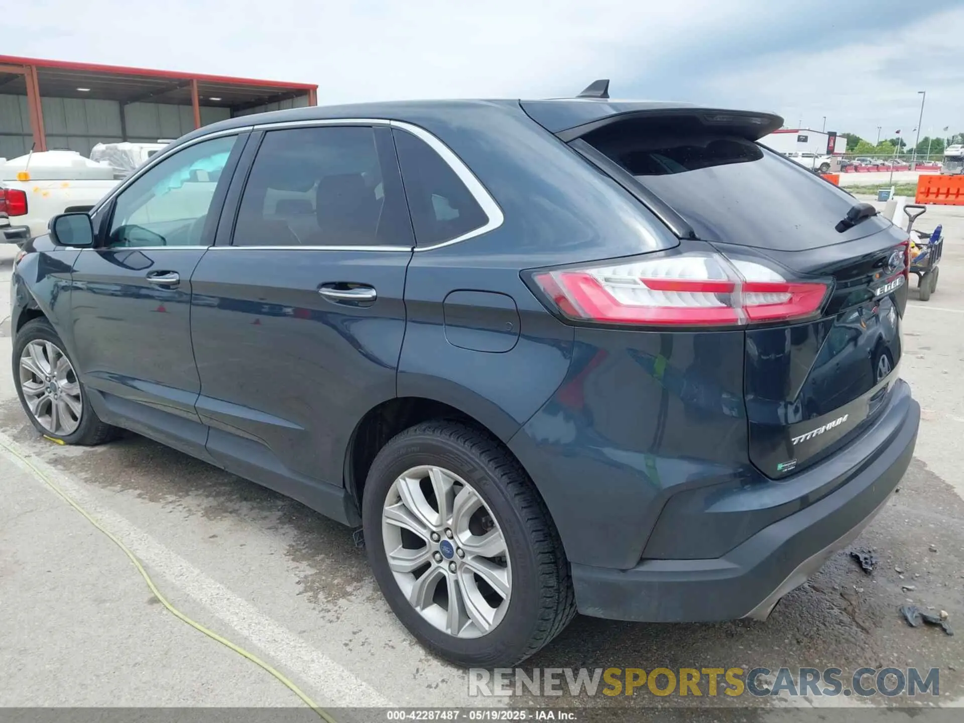 3 Photograph of a damaged car 2FMPK4K95NBB07932 FORD EDGE 2022