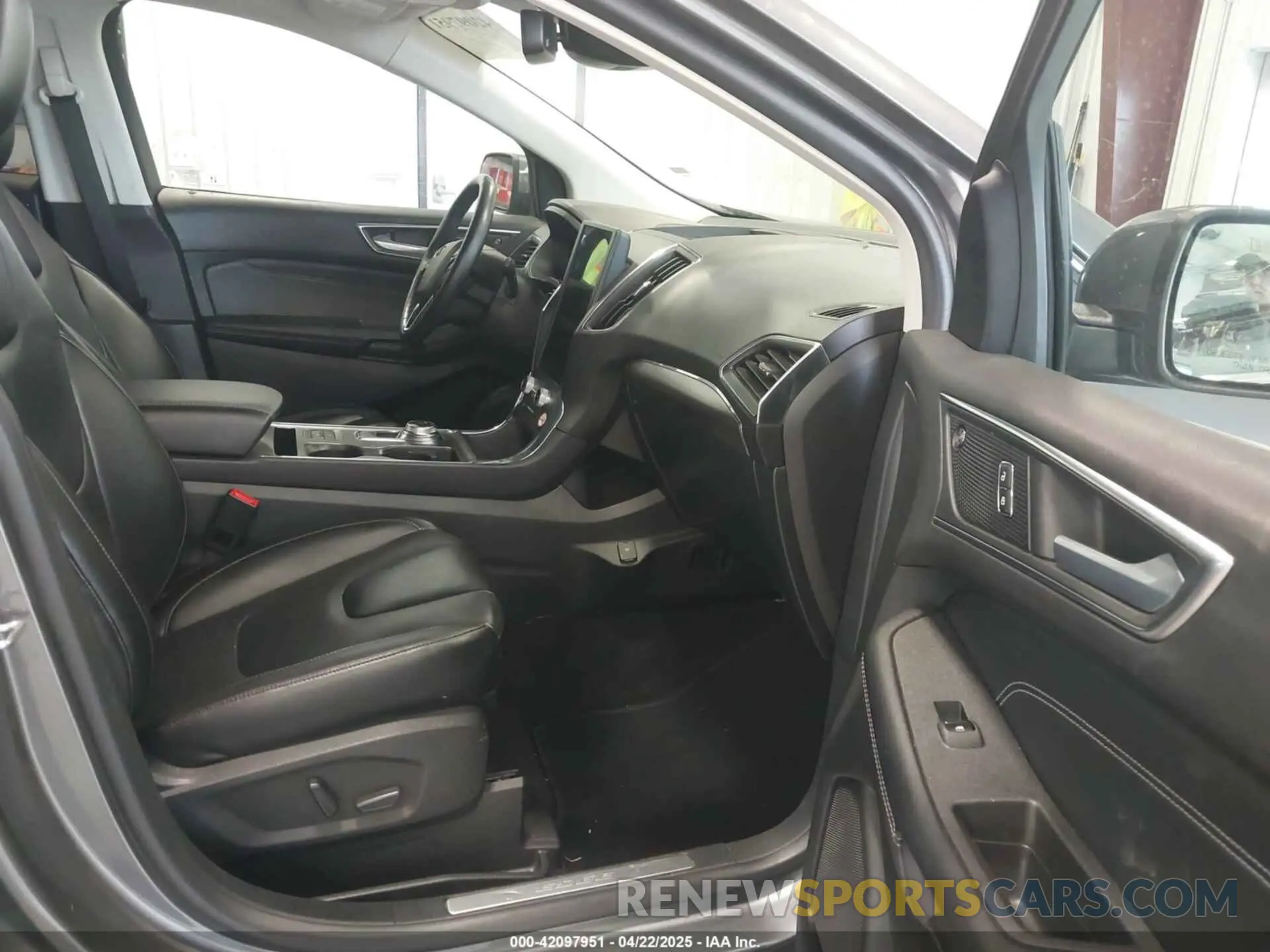 5 Фотография поврежденного автомобиля 2FMPK4K96NBB06191 FORD EDGE 2022