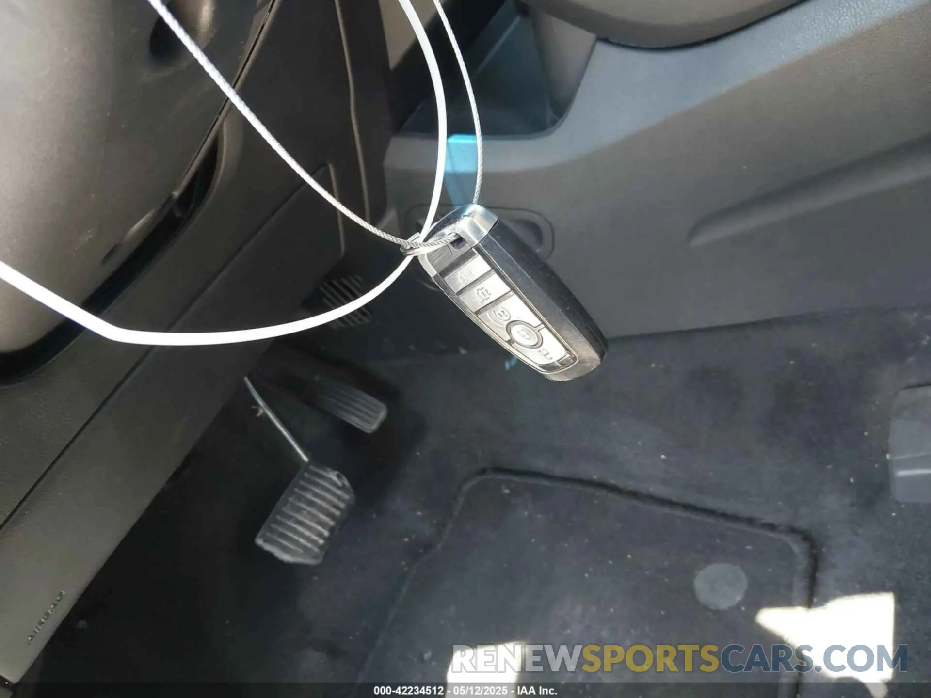 11 Photograph of a damaged car 2FMPK4K98NBA31512 FORD EDGE 2022