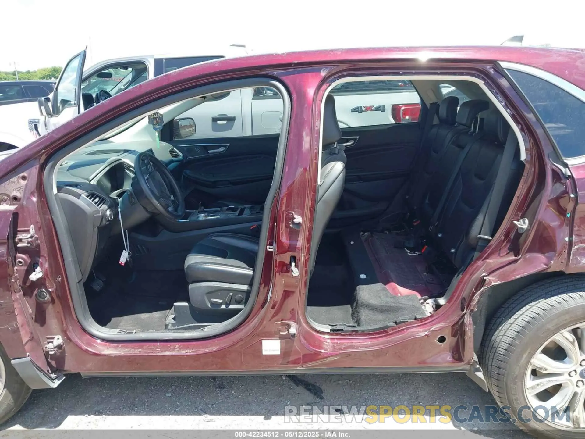 14 Photograph of a damaged car 2FMPK4K98NBA31512 FORD EDGE 2022