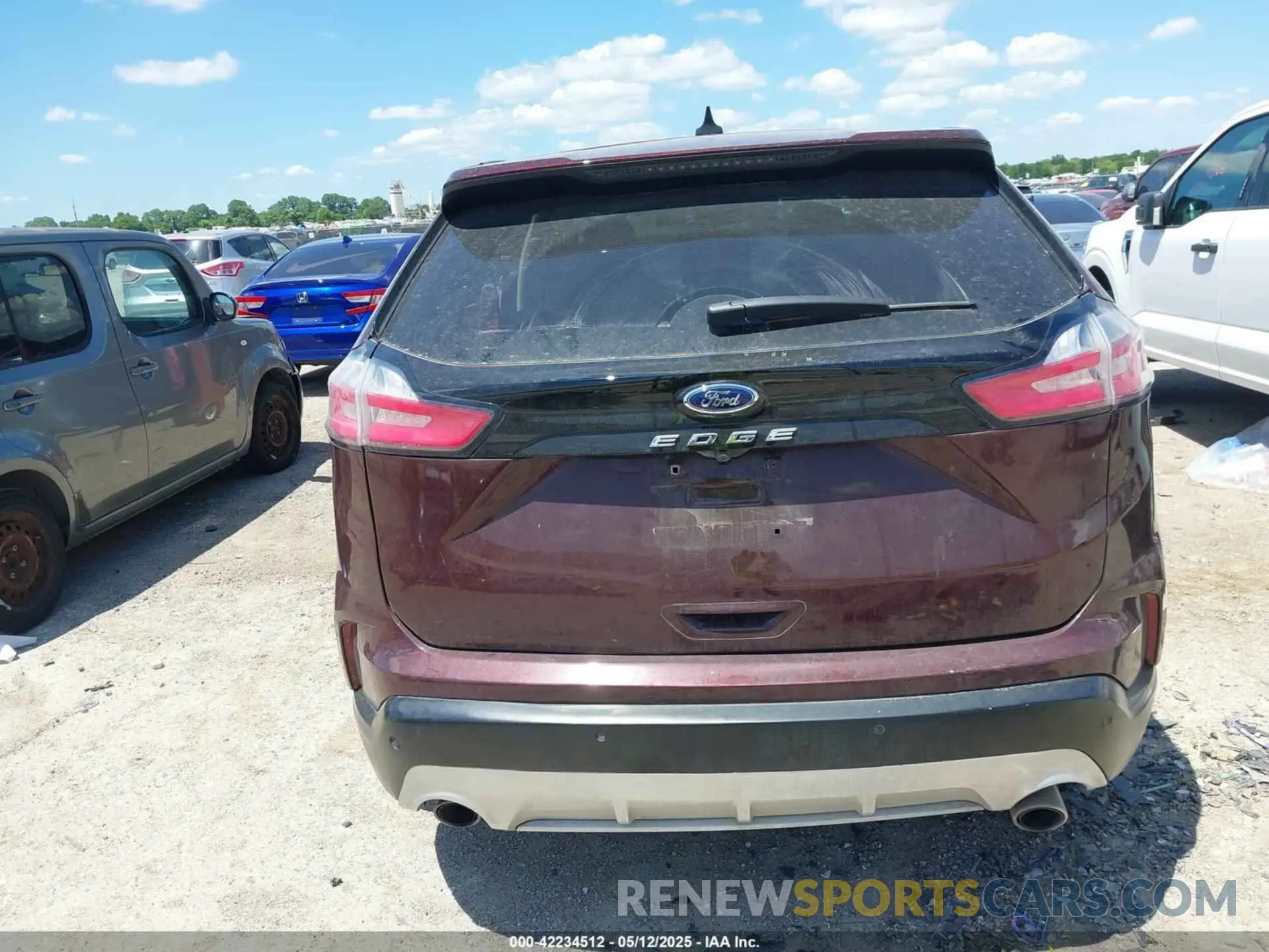 16 Photograph of a damaged car 2FMPK4K98NBA31512 FORD EDGE 2022
