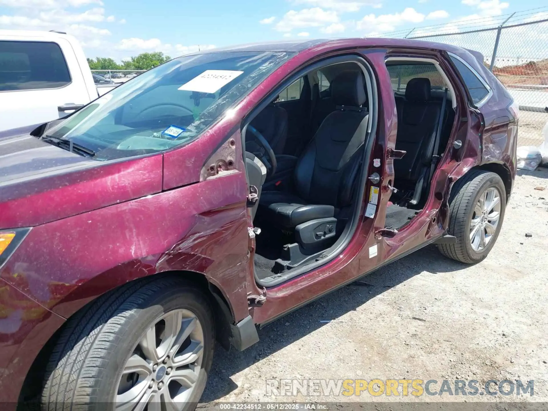 6 Photograph of a damaged car 2FMPK4K98NBA31512 FORD EDGE 2022
