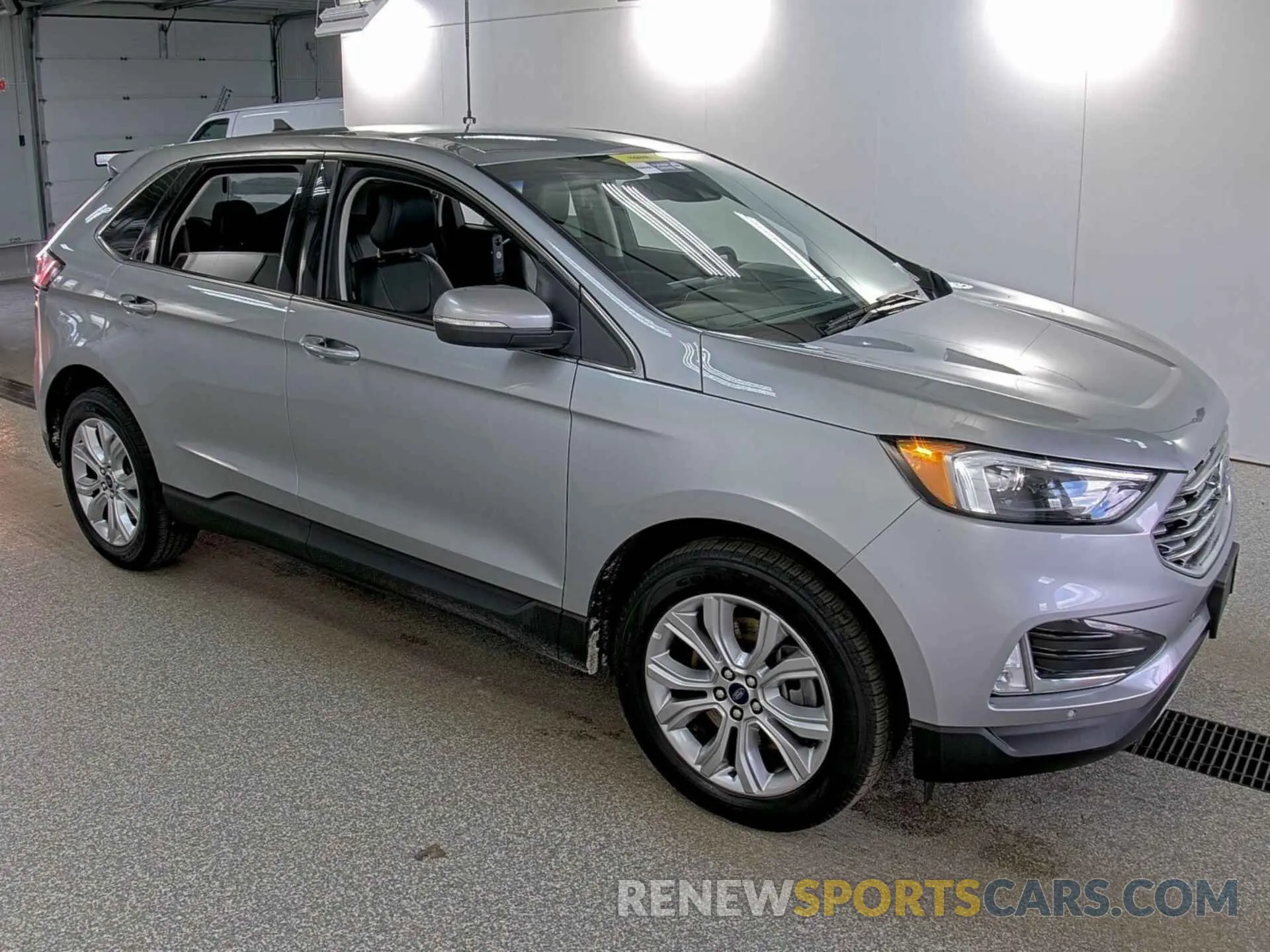 16 Photograph of a damaged car 2FMPK4K98NBA81777 FORD EDGE 2022