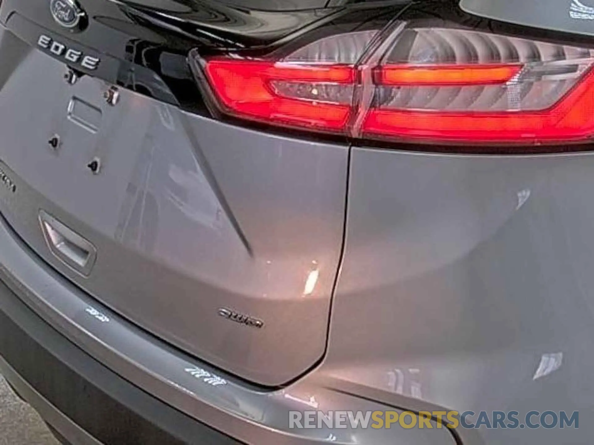 4 Photograph of a damaged car 2FMPK4K98NBA81777 FORD EDGE 2022
