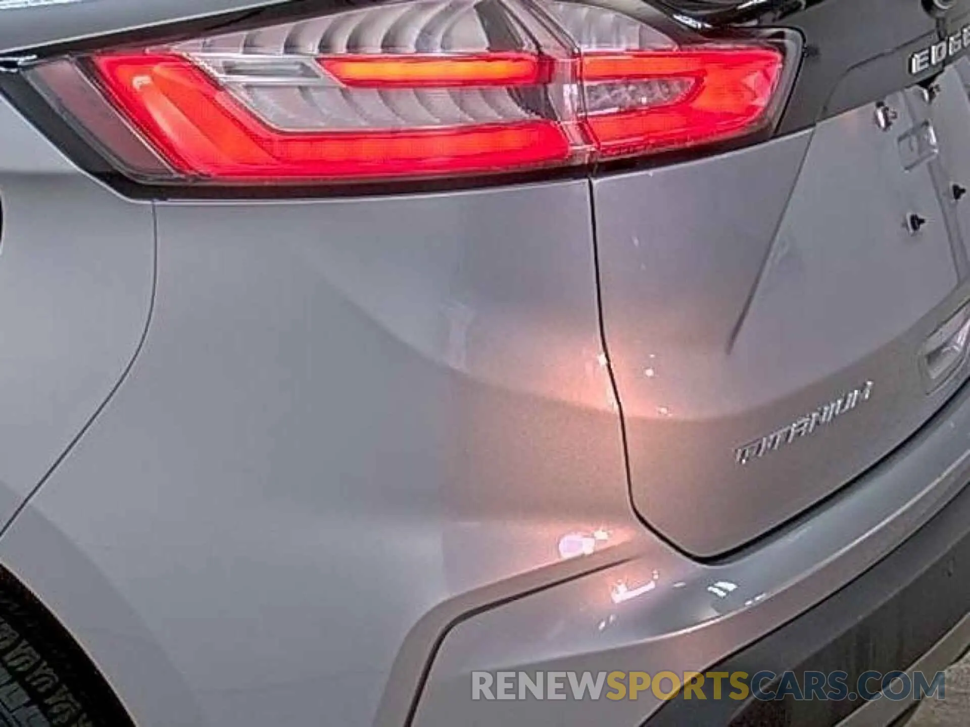 7 Photograph of a damaged car 2FMPK4K98NBA81777 FORD EDGE 2022