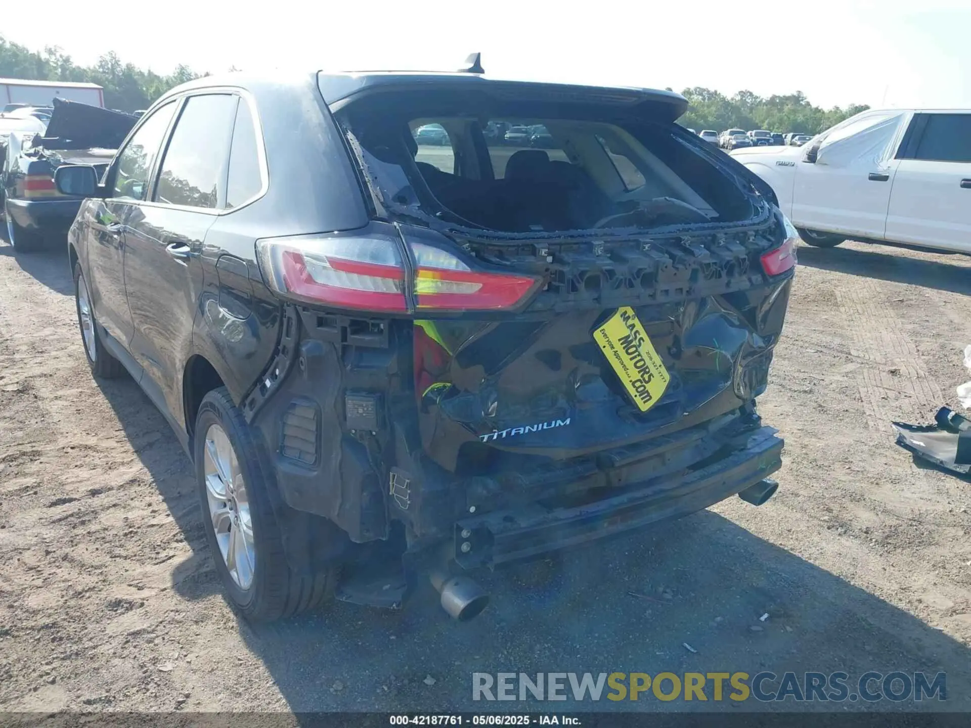 6 Photograph of a damaged car 2FMPK4K99NBA45354 FORD EDGE 2022