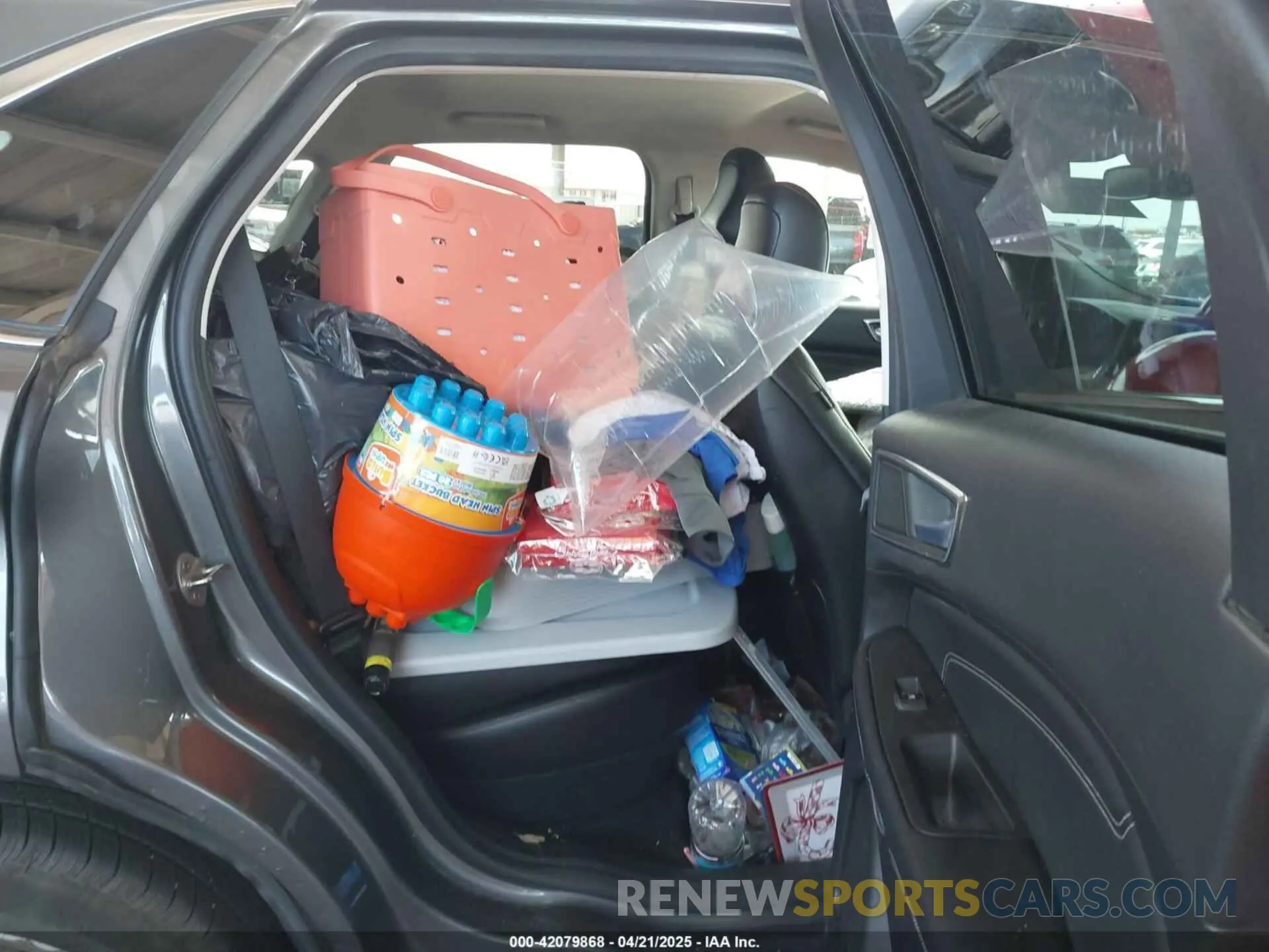8 Photograph of a damaged car 2FMPK4K99NBB06573 FORD EDGE 2022