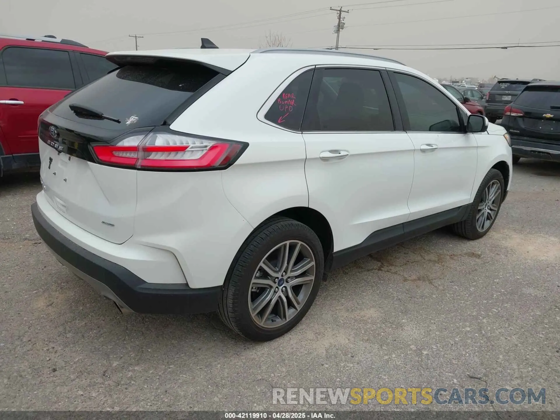 4 Photograph of a damaged car 2FMPK4K9XNBA79206 FORD EDGE 2022
