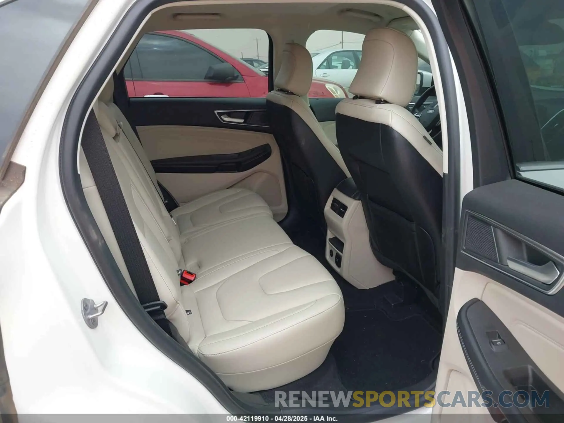 8 Photograph of a damaged car 2FMPK4K9XNBA79206 FORD EDGE 2022