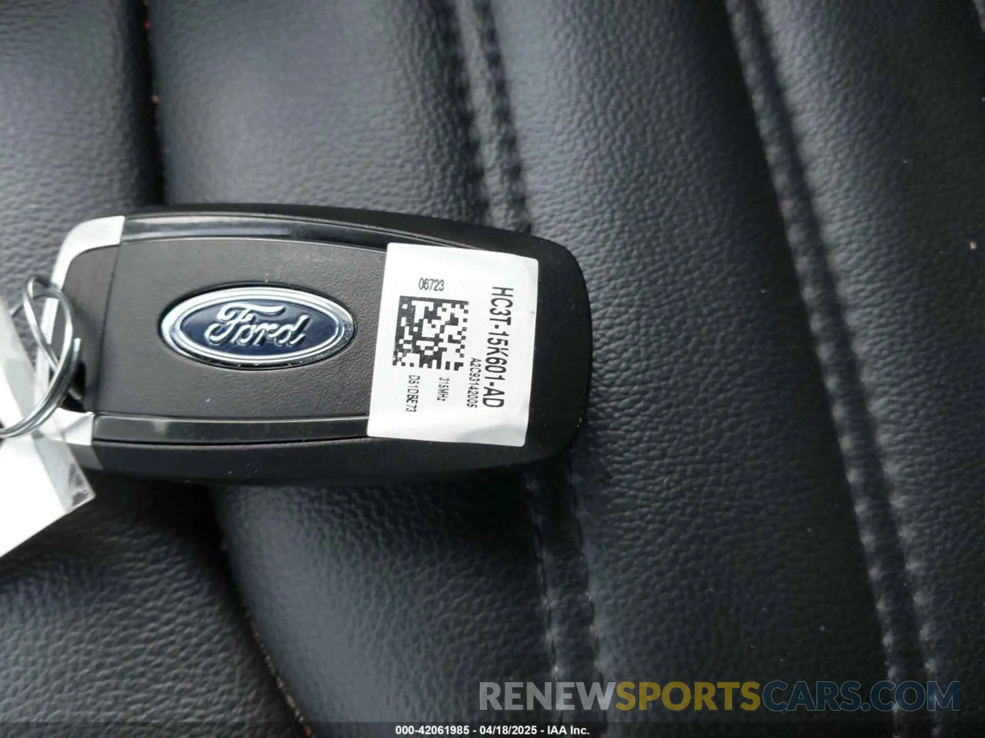 11 Фотография поврежденного автомобиля 2FMPK4J92PBA24639 FORD EDGE 2023