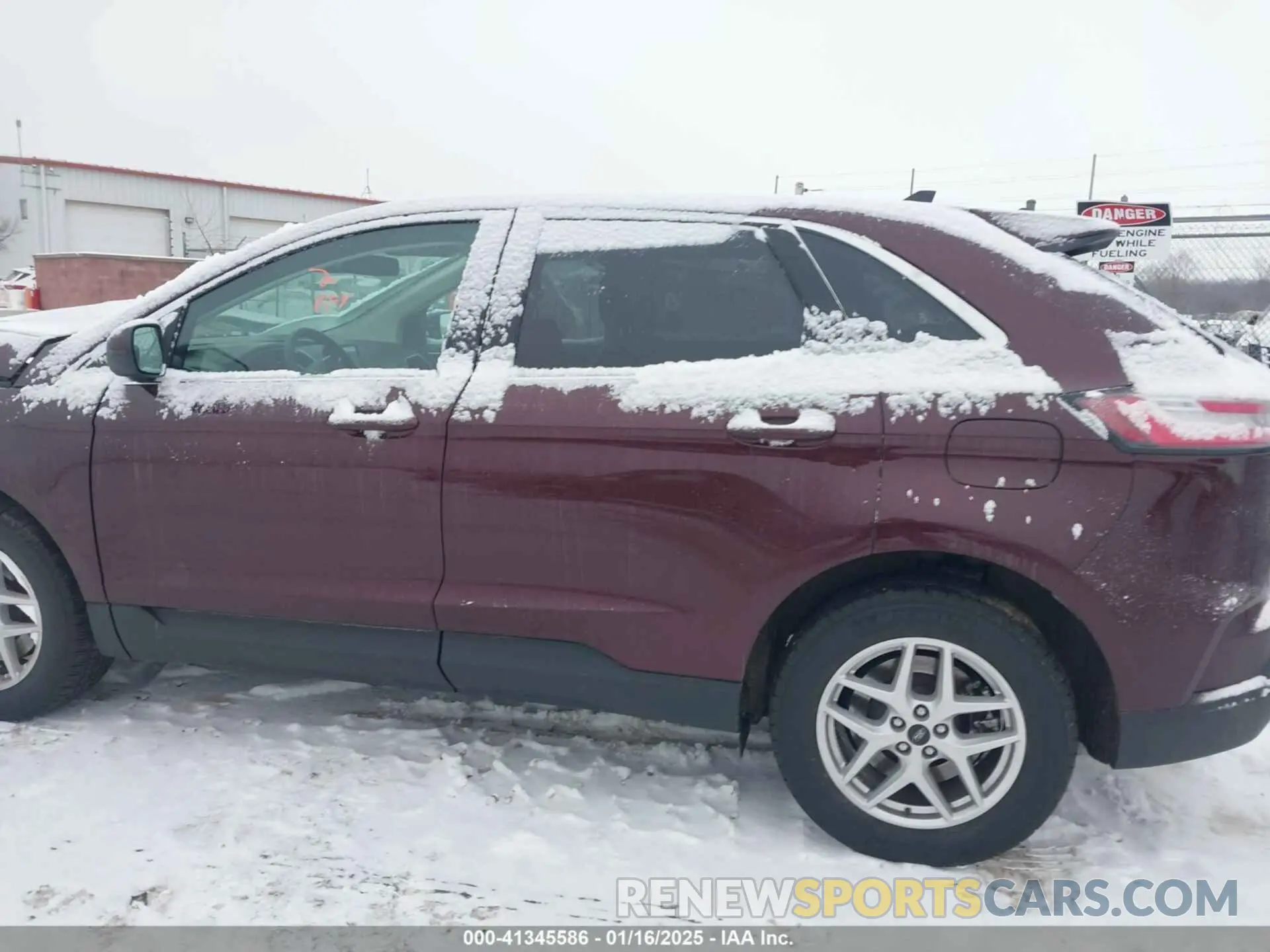 14 Photograph of a damaged car 2FMPK4J92PBA39528 FORD EDGE 2023