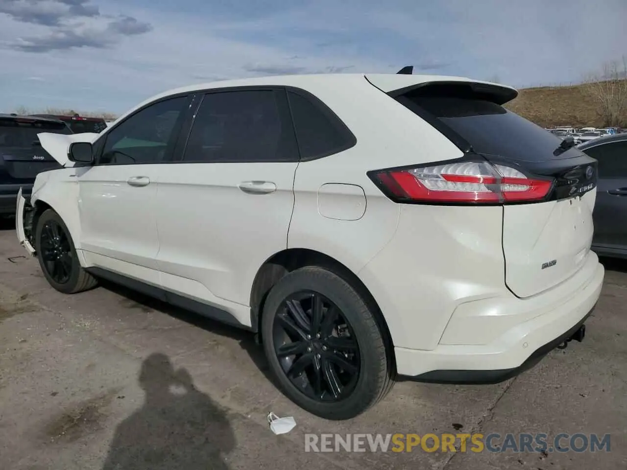2 Фотография поврежденного автомобиля 2FMPK4J93PBA13701 FORD EDGE 2023