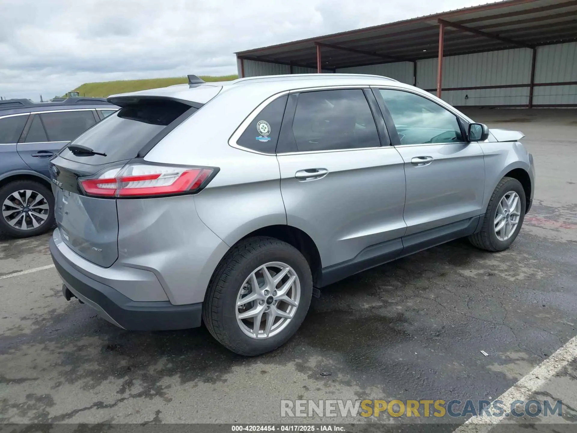 4 Photograph of a damaged car 2FMPK4J93PBA51266 FORD EDGE 2023