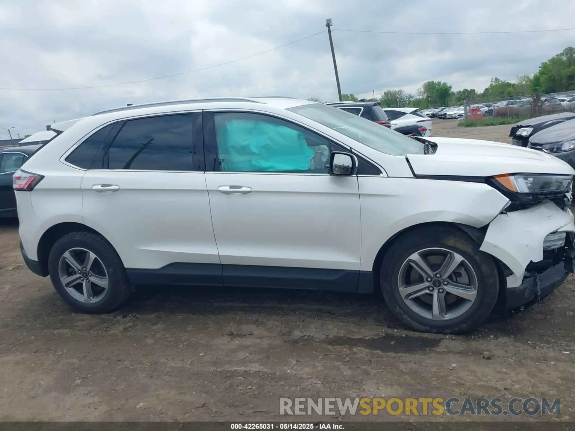 13 Photograph of a damaged car 2FMPK4J93PBA52725 FORD EDGE 2023