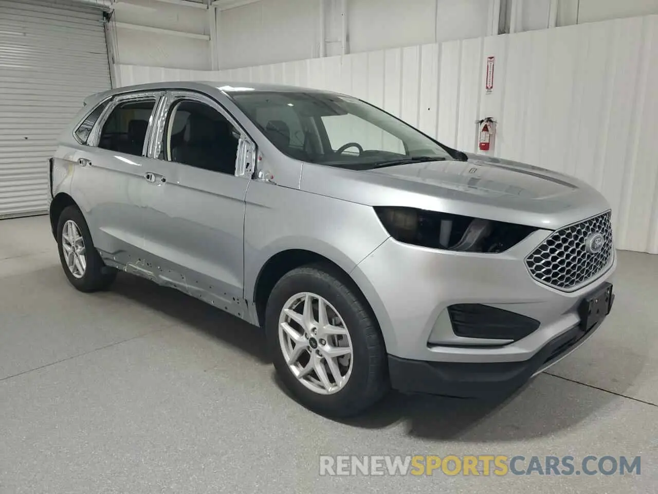 4 Photograph of a damaged car 2FMPK4J95PBA18799 FORD EDGE 2023
