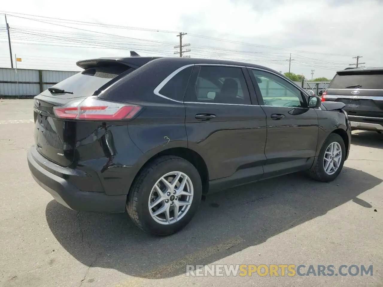 3 Фотография поврежденного автомобиля 2FMPK4J95PBA22786 FORD EDGE 2023