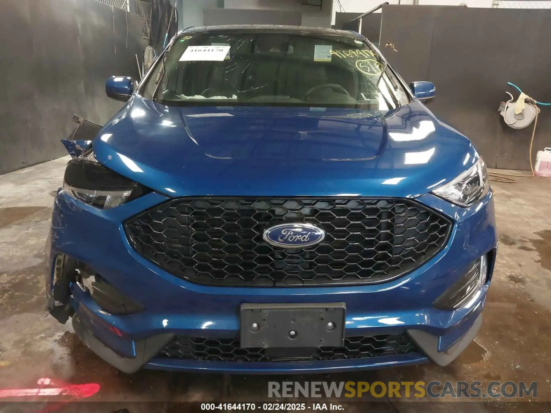 11 Photograph of a damaged car 2FMPK4J96PBA09268 FORD EDGE 2023