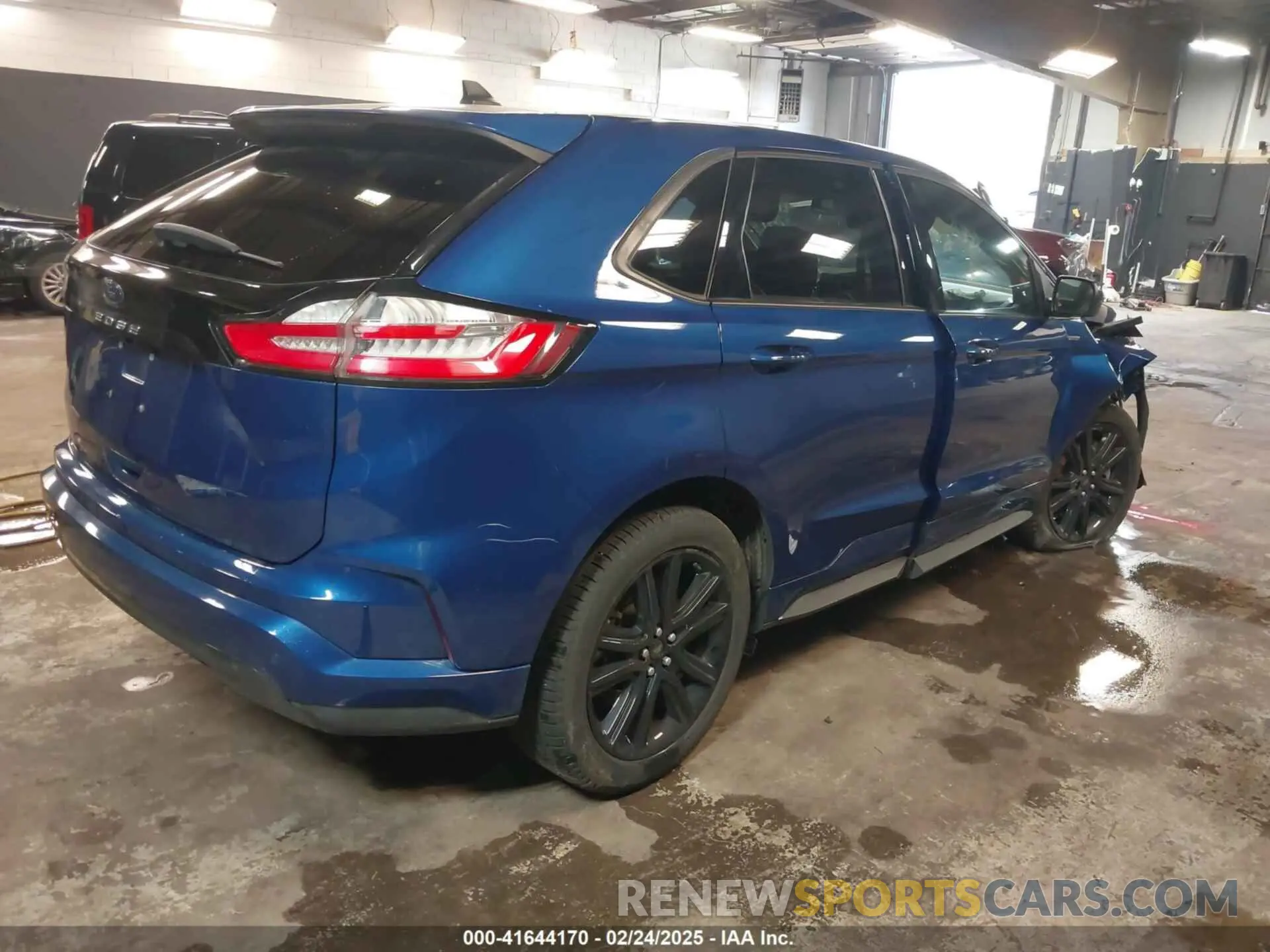 4 Photograph of a damaged car 2FMPK4J96PBA09268 FORD EDGE 2023