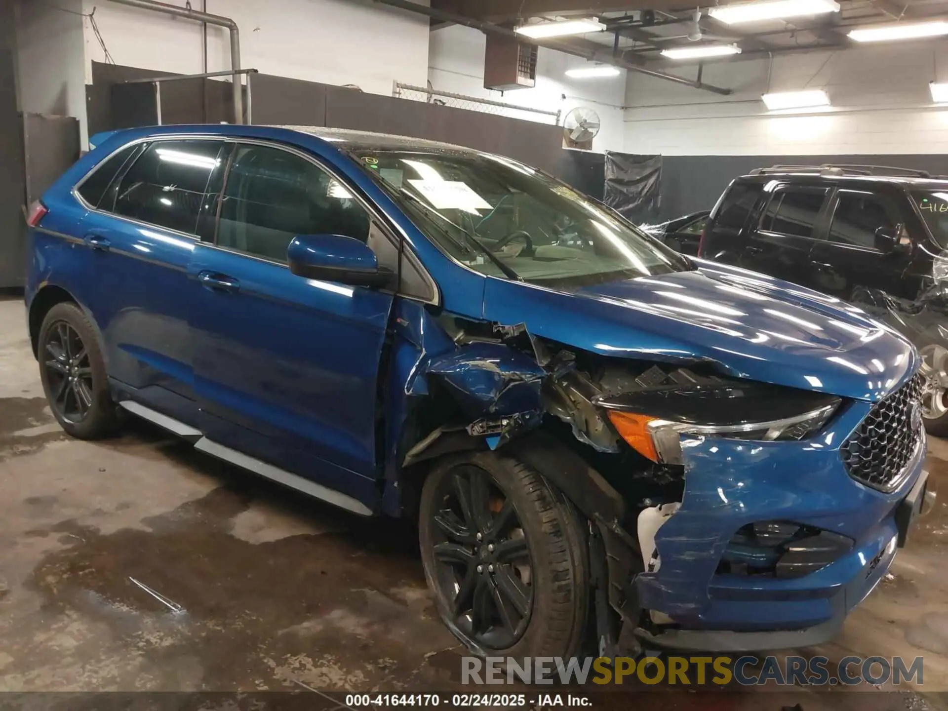 6 Photograph of a damaged car 2FMPK4J96PBA09268 FORD EDGE 2023