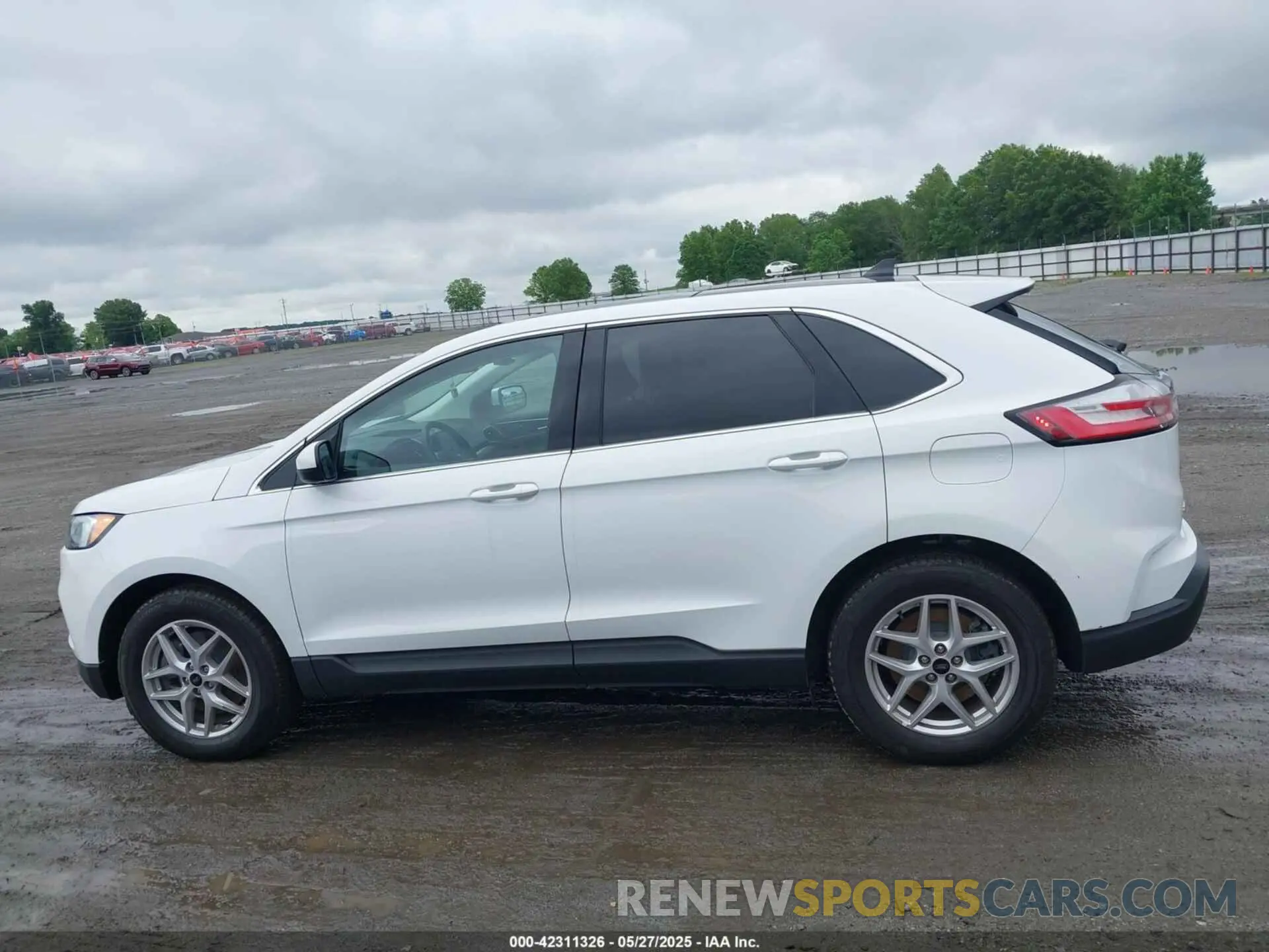 14 Photograph of a damaged car 2FMPK4J96PBA35014 FORD EDGE 2023