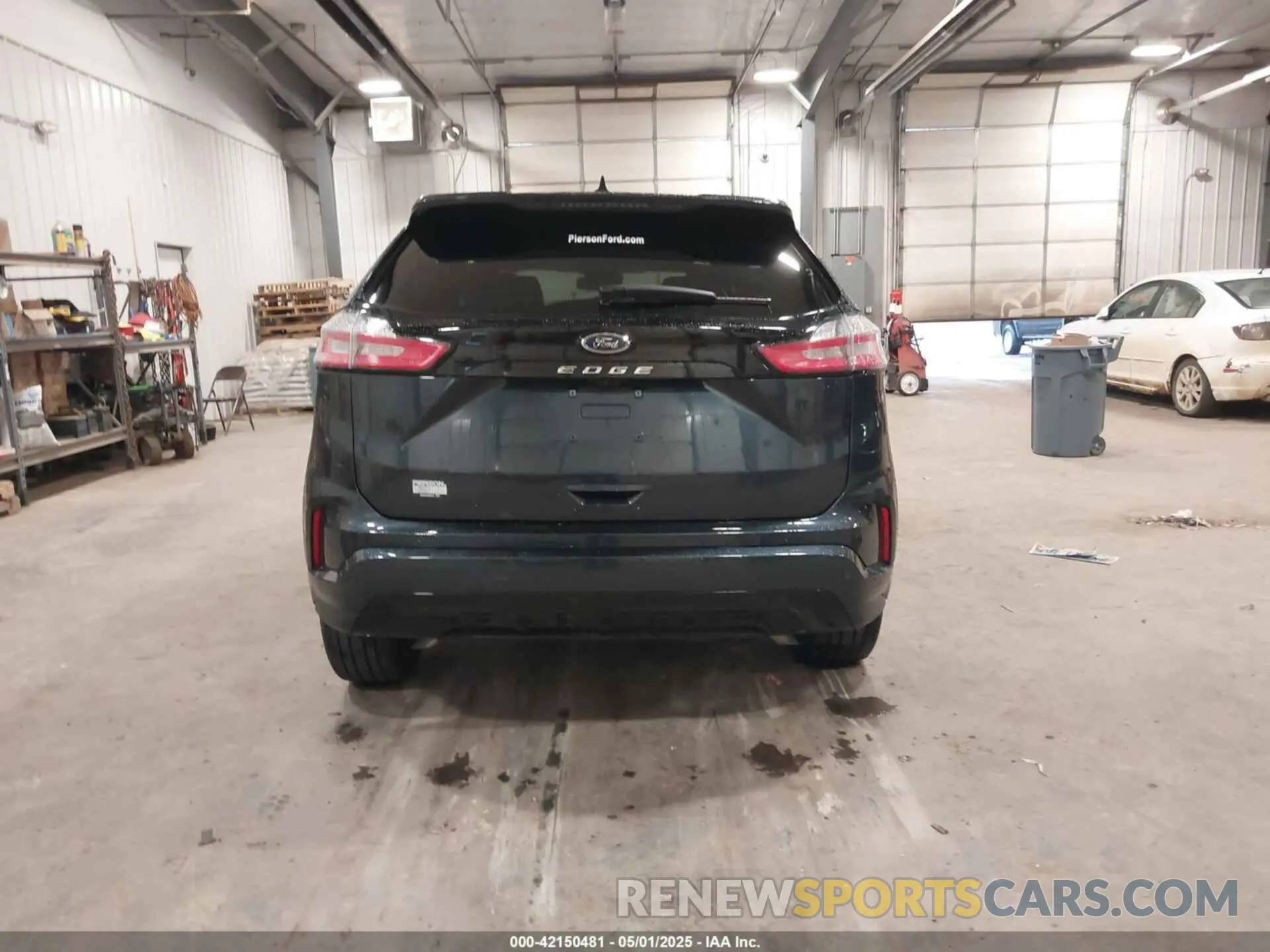 16 Photograph of a damaged car 2FMPK4J96PBA43615 FORD EDGE 2023