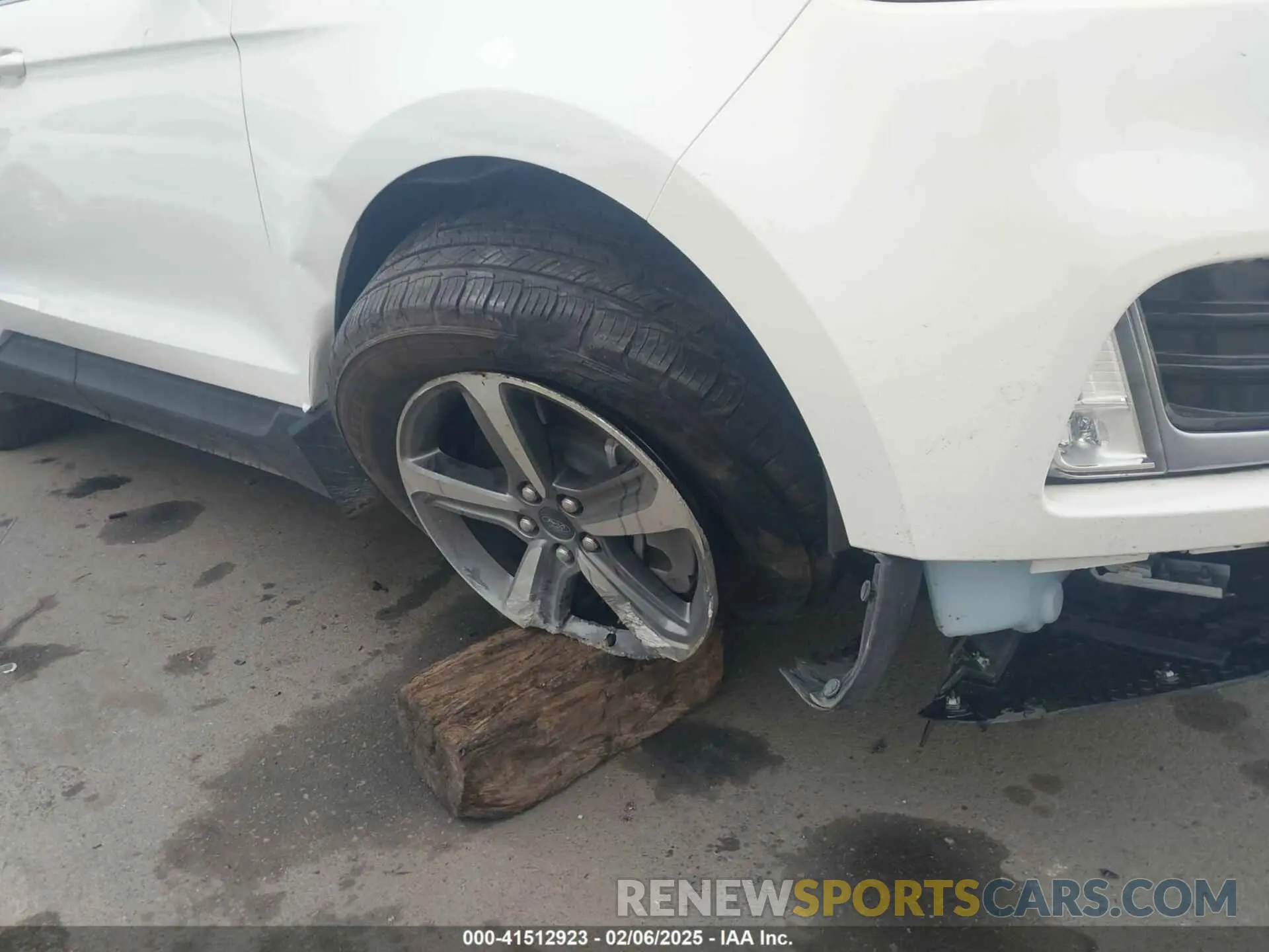 6 Фотография поврежденного автомобиля 2FMPK4J97PBA06136 FORD EDGE 2023