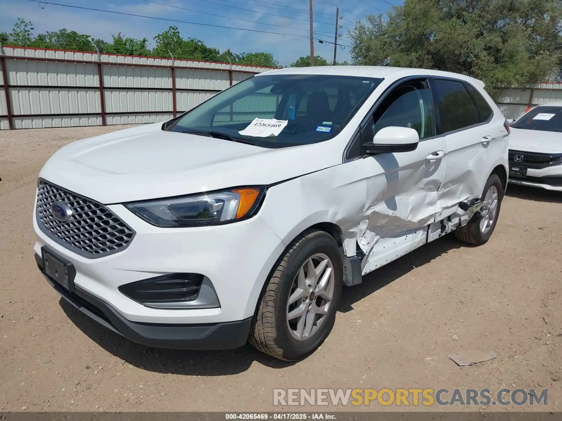 2 Фотография поврежденного автомобиля 2FMPK4J97PBA47706 FORD EDGE 2023