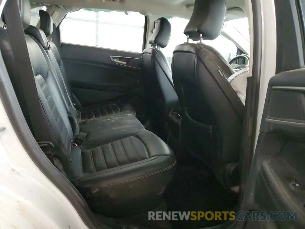 11 Photograph of a damaged car 2FMPK4J97PBA59189 FORD EDGE 2023
