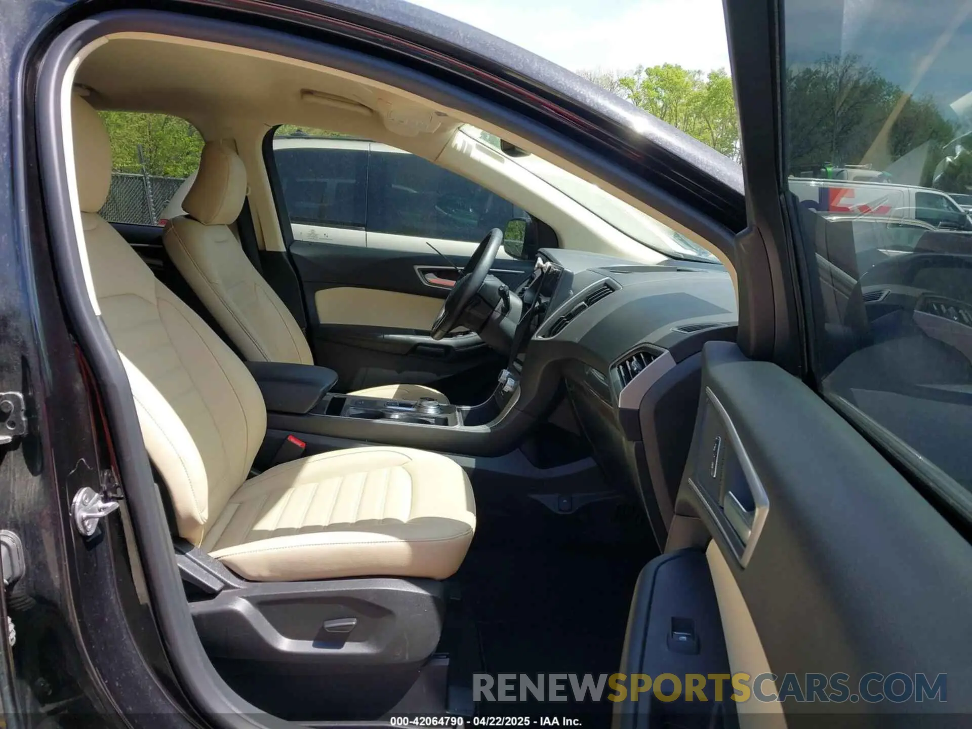 5 Фотография поврежденного автомобиля 2FMPK4J9XPBA21925 FORD EDGE 2023