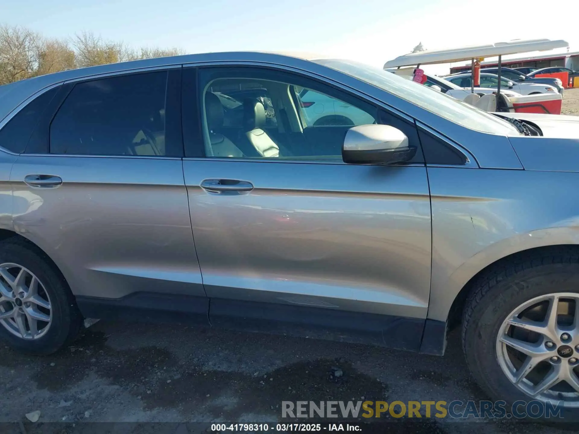13 Photograph of a damaged car 2FMPK4J9XPBA38501 FORD EDGE 2023