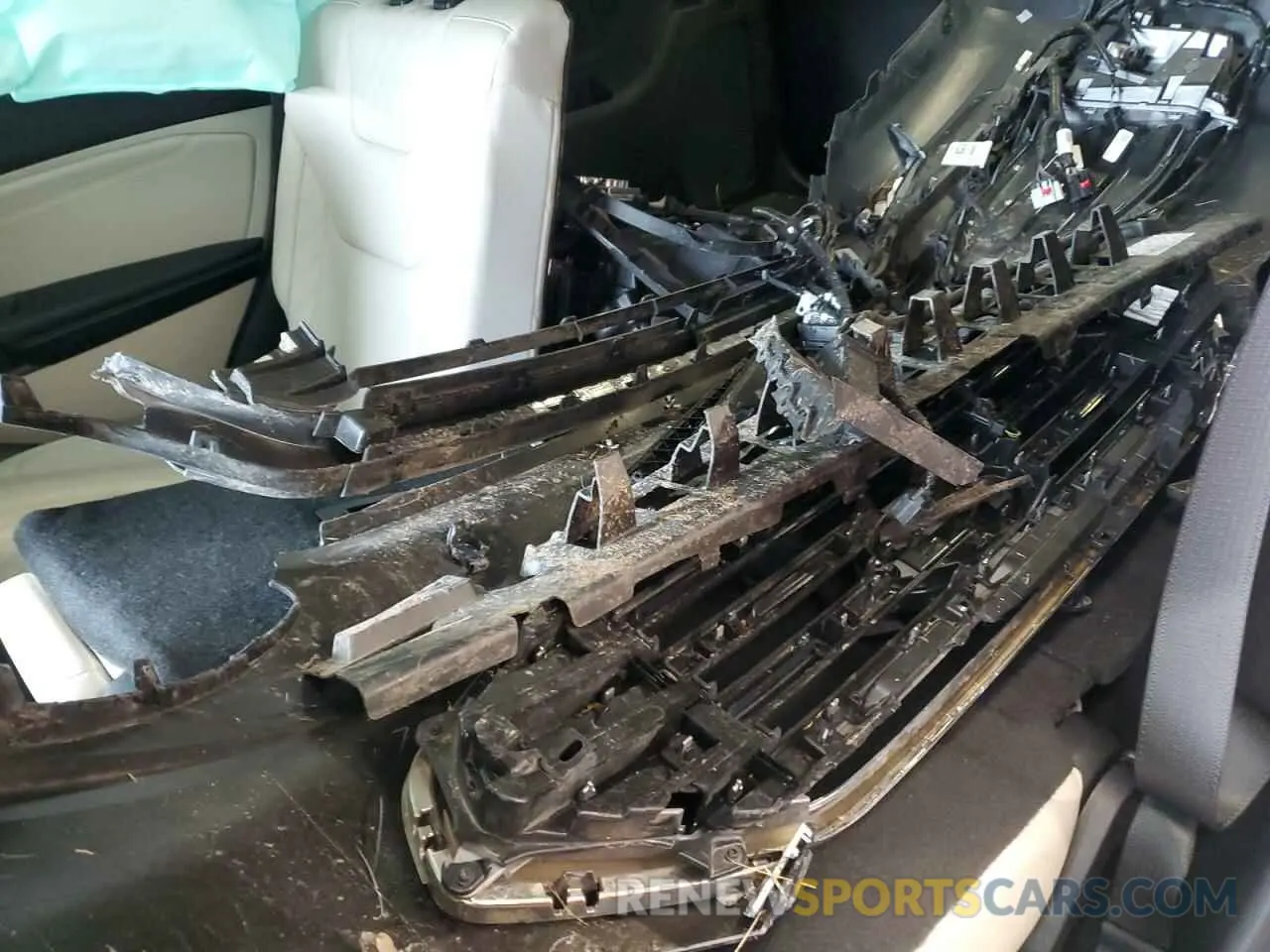 13 Фотография поврежденного автомобиля 2FMPK4K90PBA53913 FORD EDGE 2023