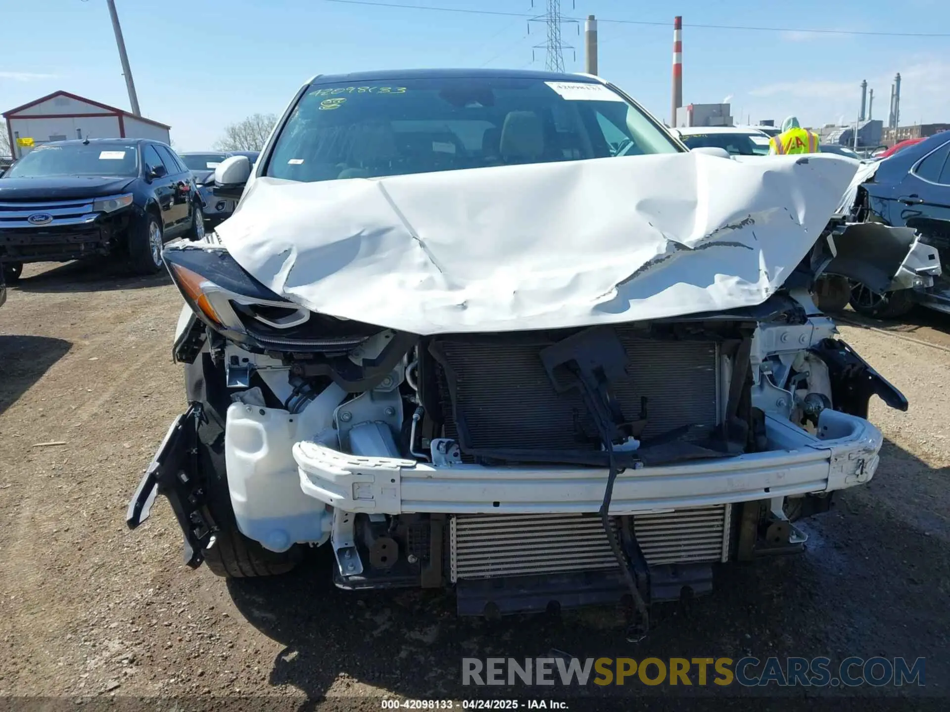 13 Photograph of a damaged car 2FMPK4K92PBA45425 FORD EDGE 2023
