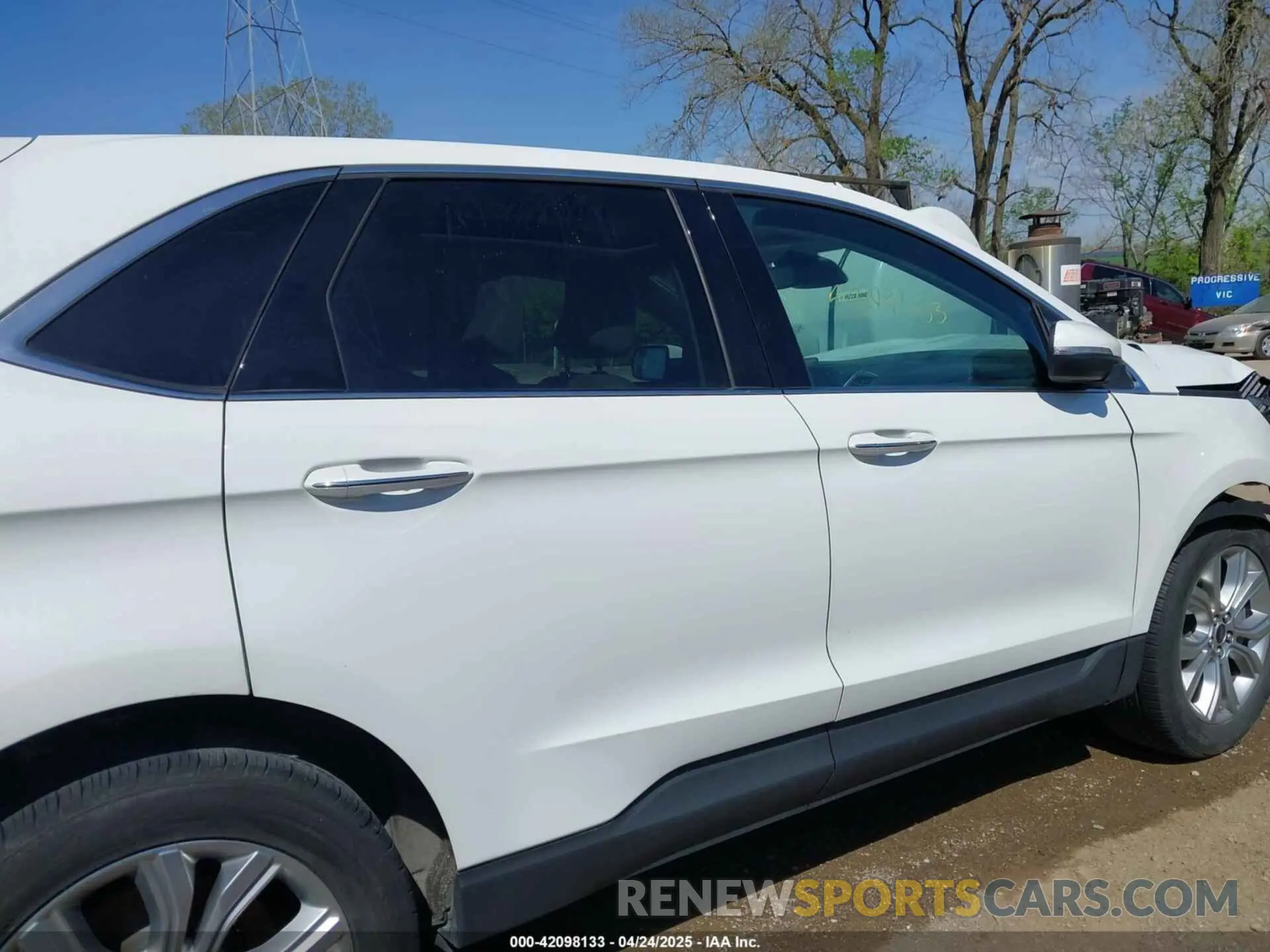 14 Photograph of a damaged car 2FMPK4K92PBA45425 FORD EDGE 2023