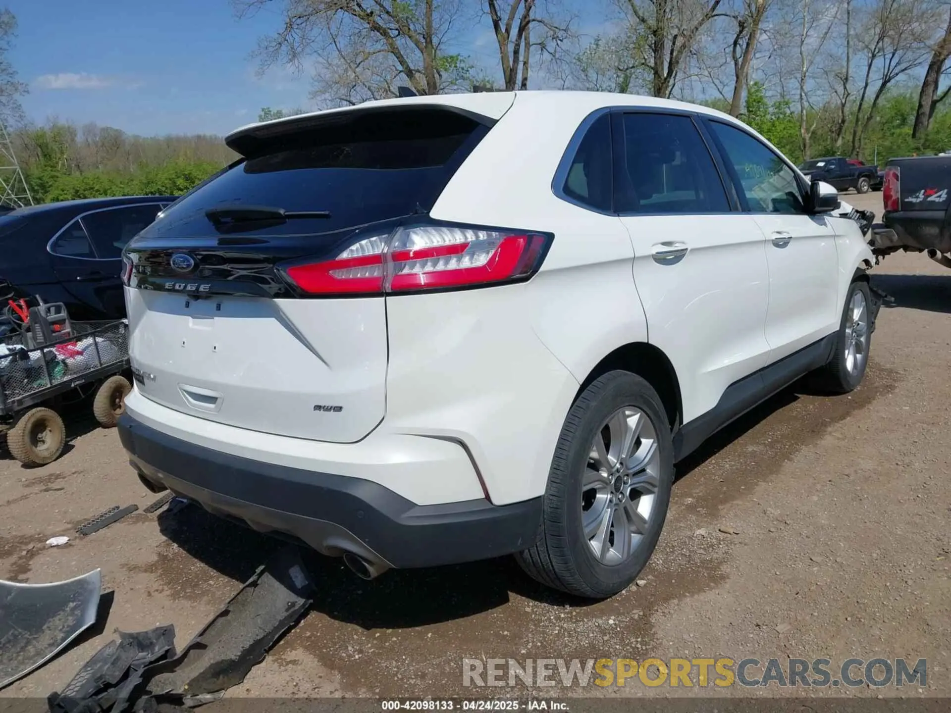4 Photograph of a damaged car 2FMPK4K92PBA45425 FORD EDGE 2023