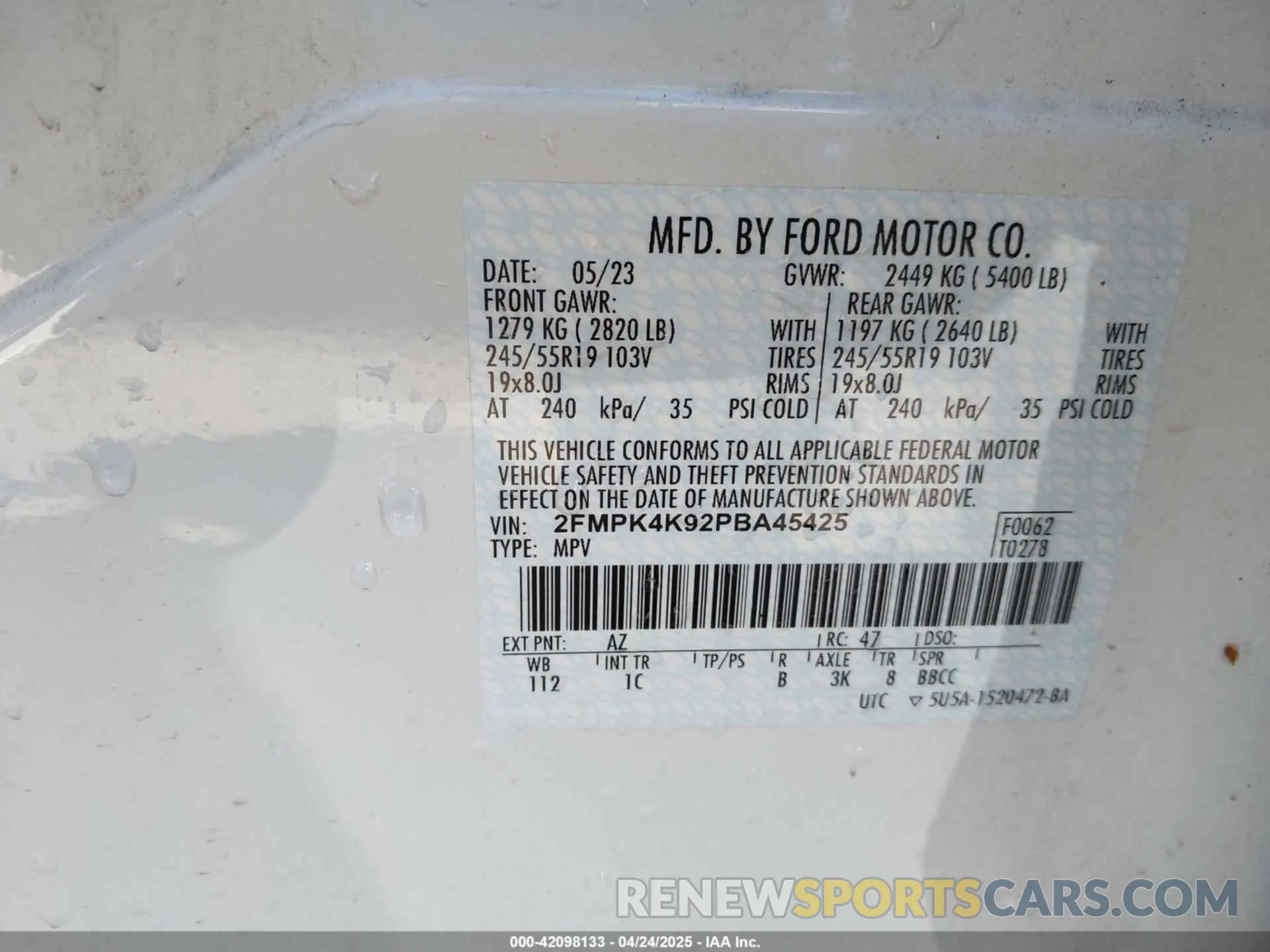 9 Photograph of a damaged car 2FMPK4K92PBA45425 FORD EDGE 2023