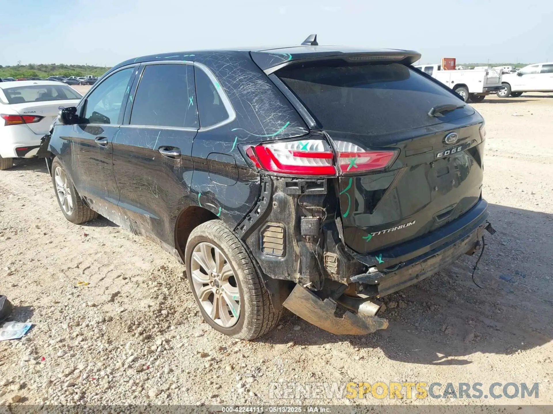 17 Фотография поврежденного автомобиля 2FMPK4K99PBA58026 FORD EDGE 2023