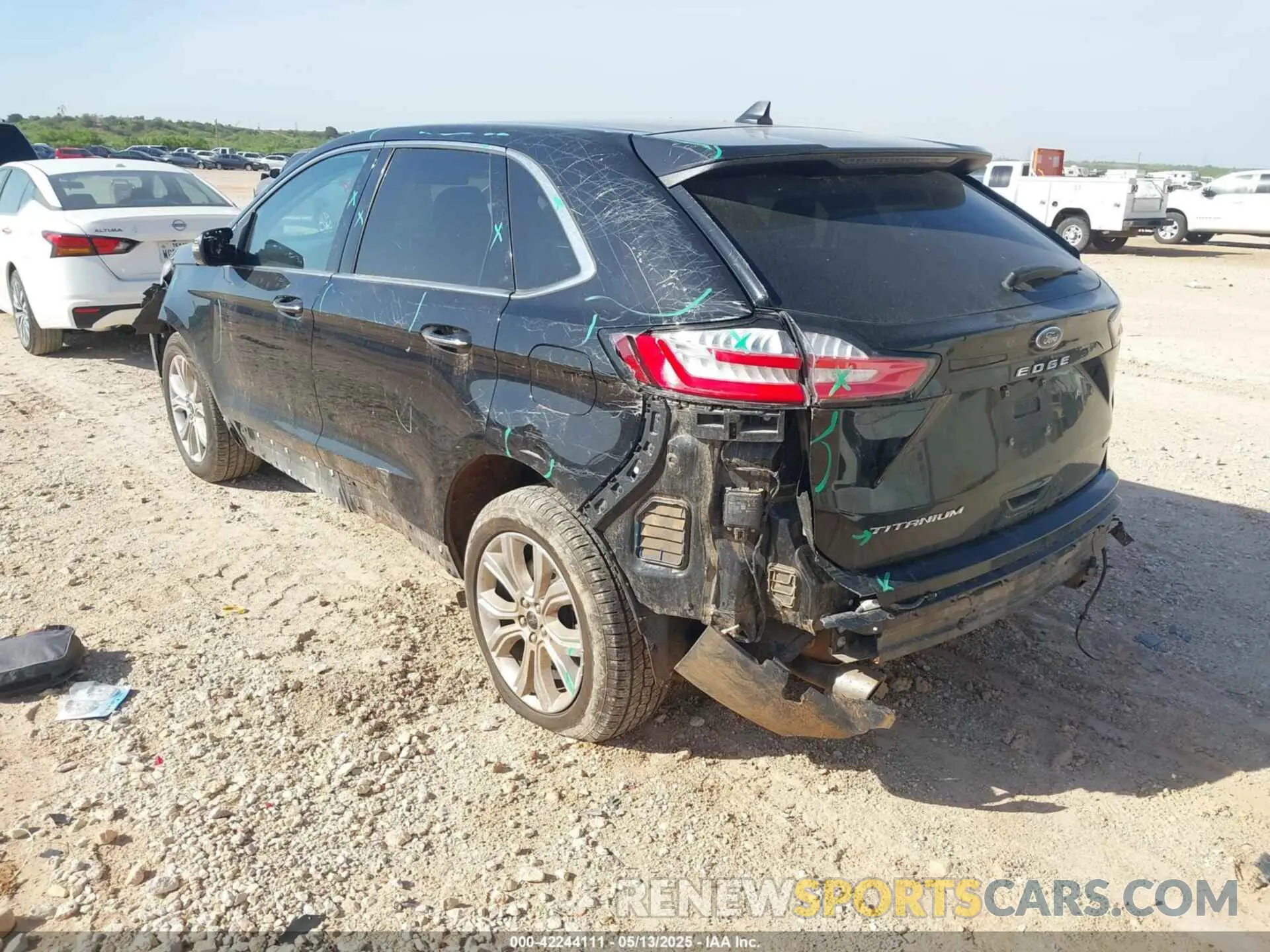 3 Фотография поврежденного автомобиля 2FMPK4K99PBA58026 FORD EDGE 2023