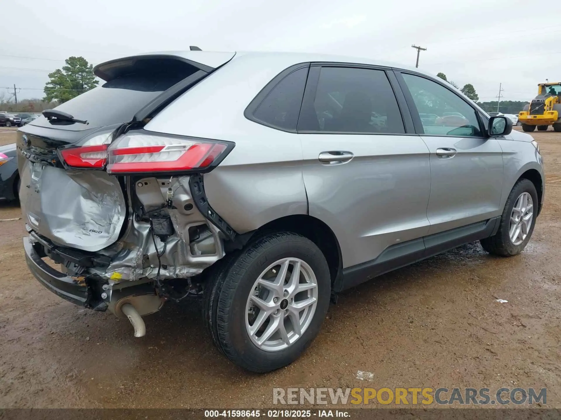 4 Photograph of a damaged car 2FMPK4G90RBA19272 FORD EDGE 2024
