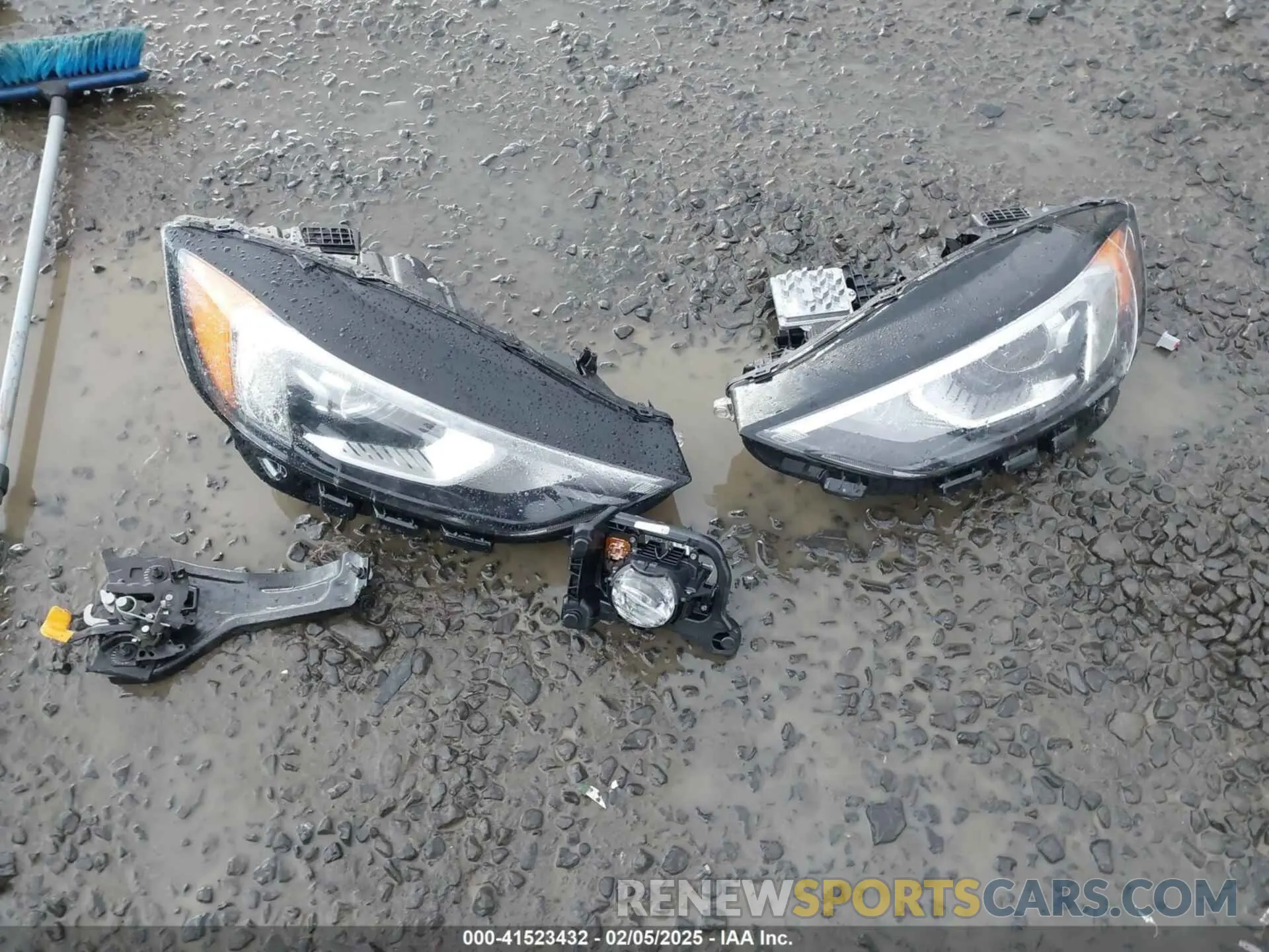 12 Photograph of a damaged car 2FMPK4G90RBB20005 FORD EDGE 2024