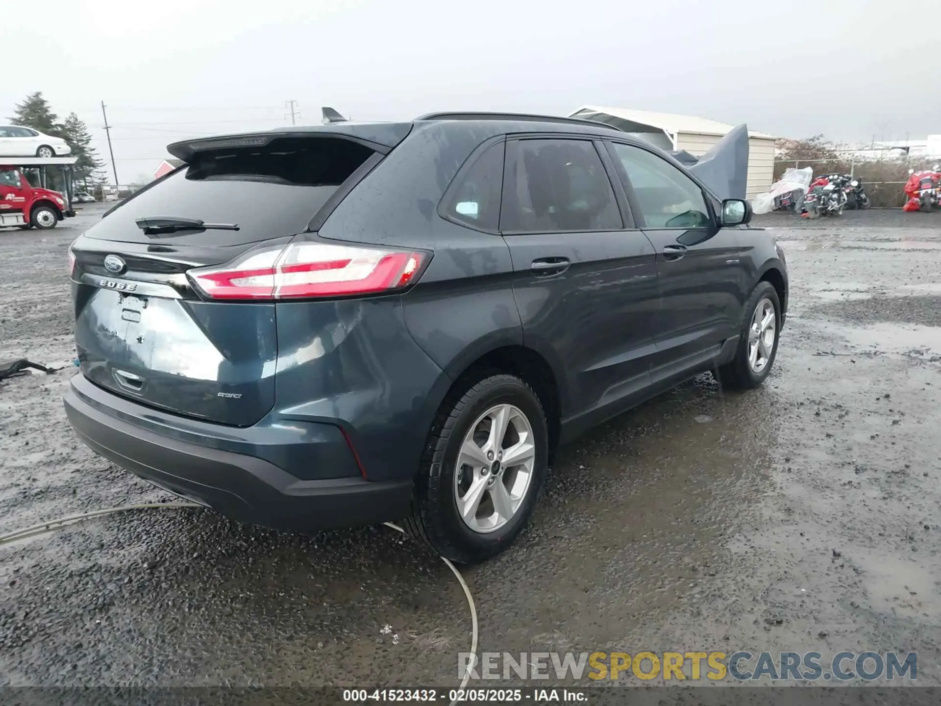 4 Photograph of a damaged car 2FMPK4G90RBB20005 FORD EDGE 2024