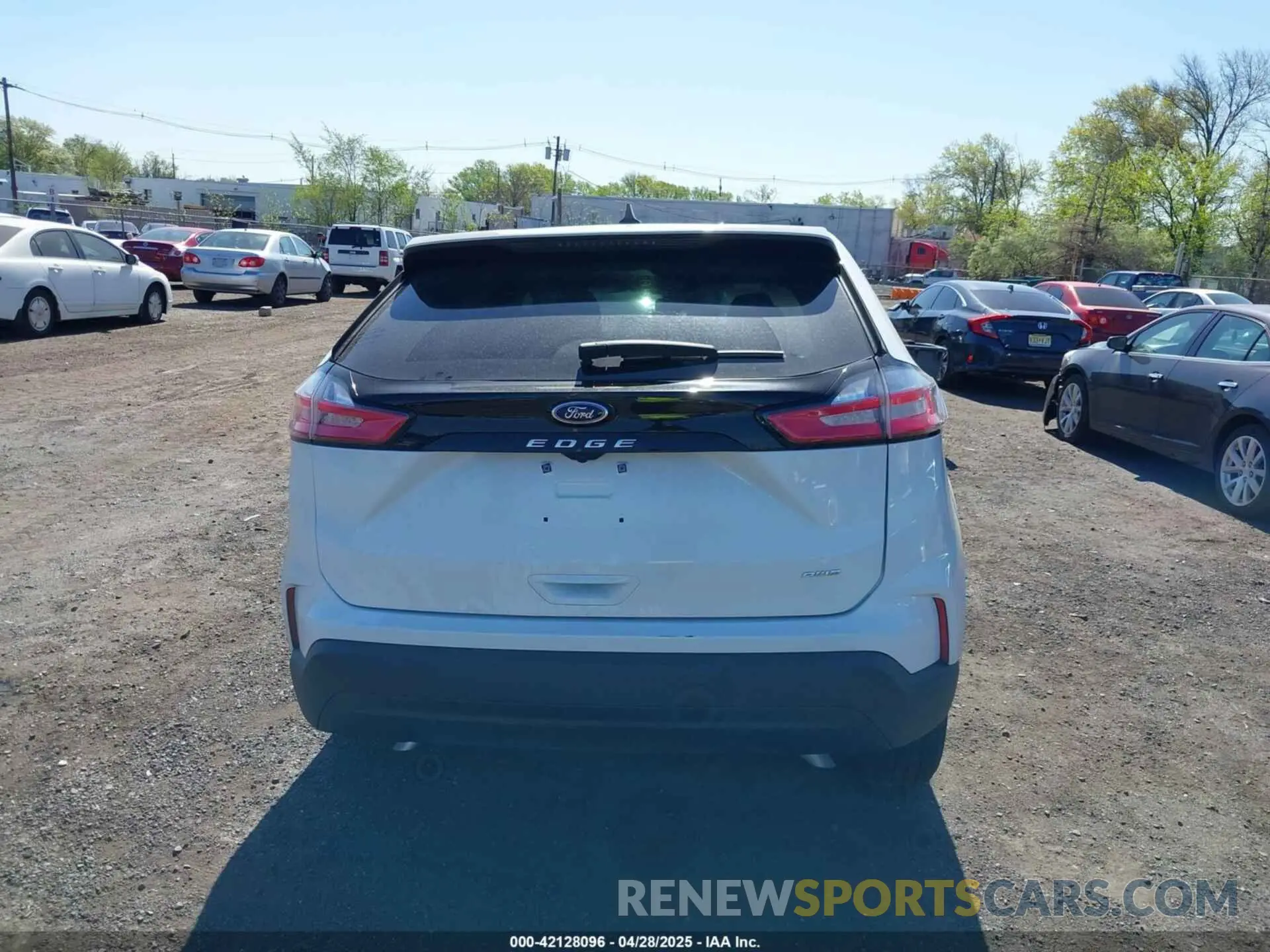 16 Photograph of a damaged car 2FMPK4G90RBB24765 FORD EDGE 2024